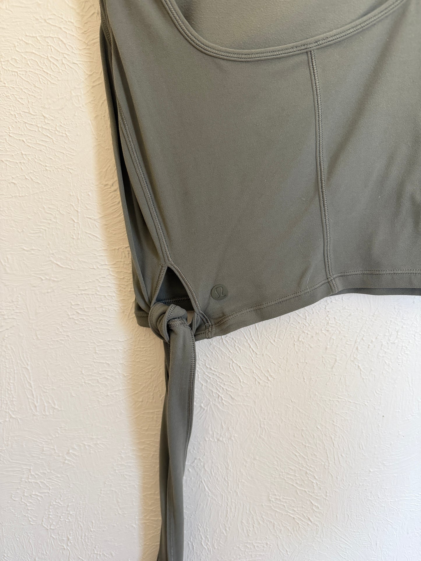 Lululemon ‘Get Centered’ Tank (M)