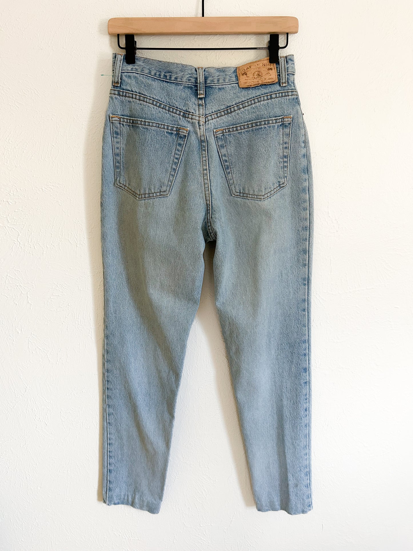 Gap Vintage Light Wash High Waisted Jeans (6)