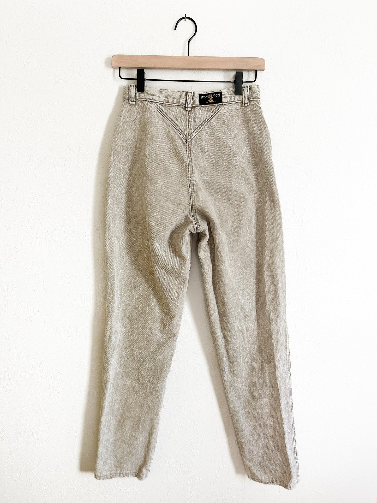 Rocky Mountain High-Waisted Acid Wash Vintage Jeans (8)