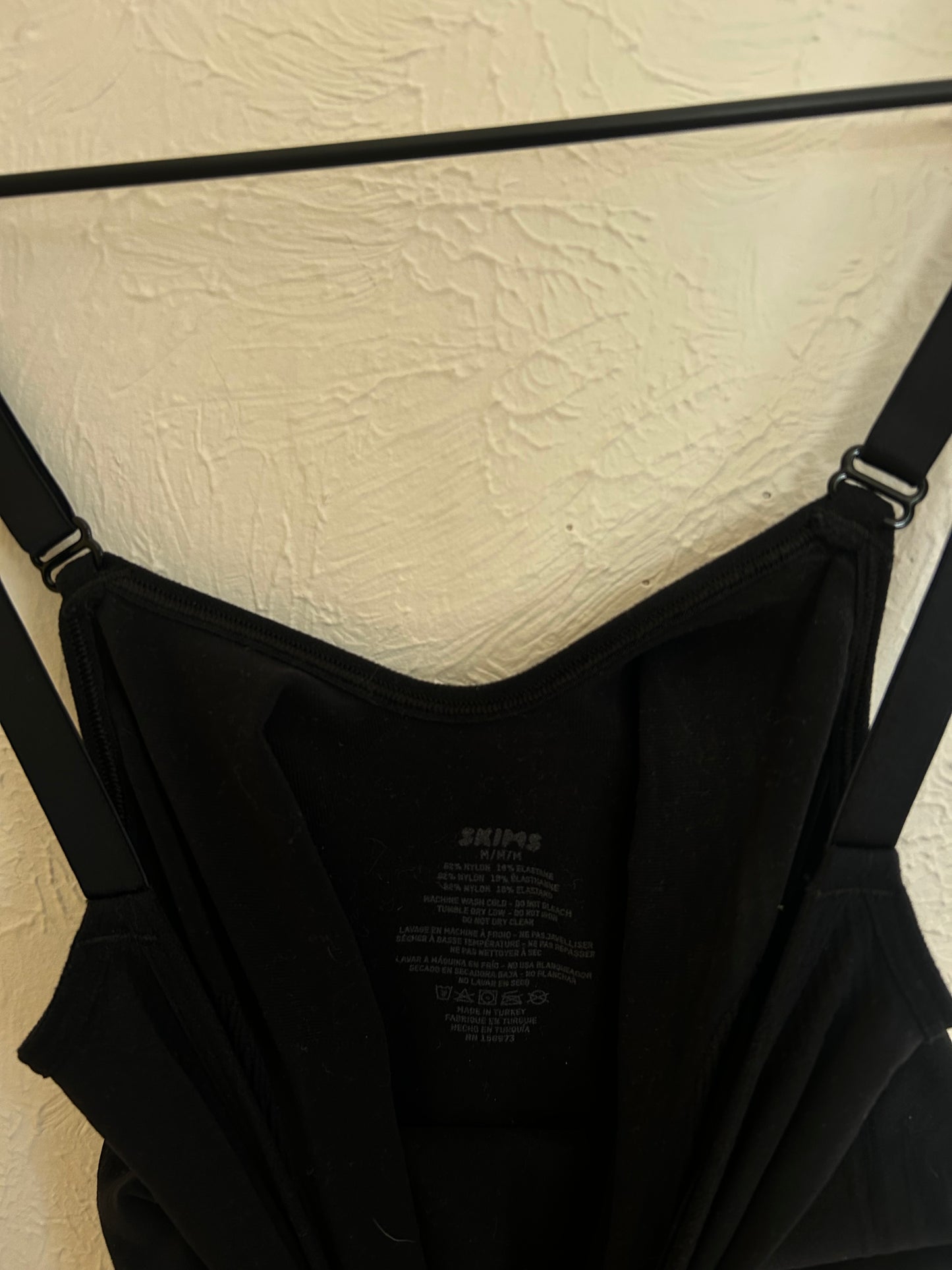 Skims Onyx Mid Thigh Shapewear Bodysuit (S)
