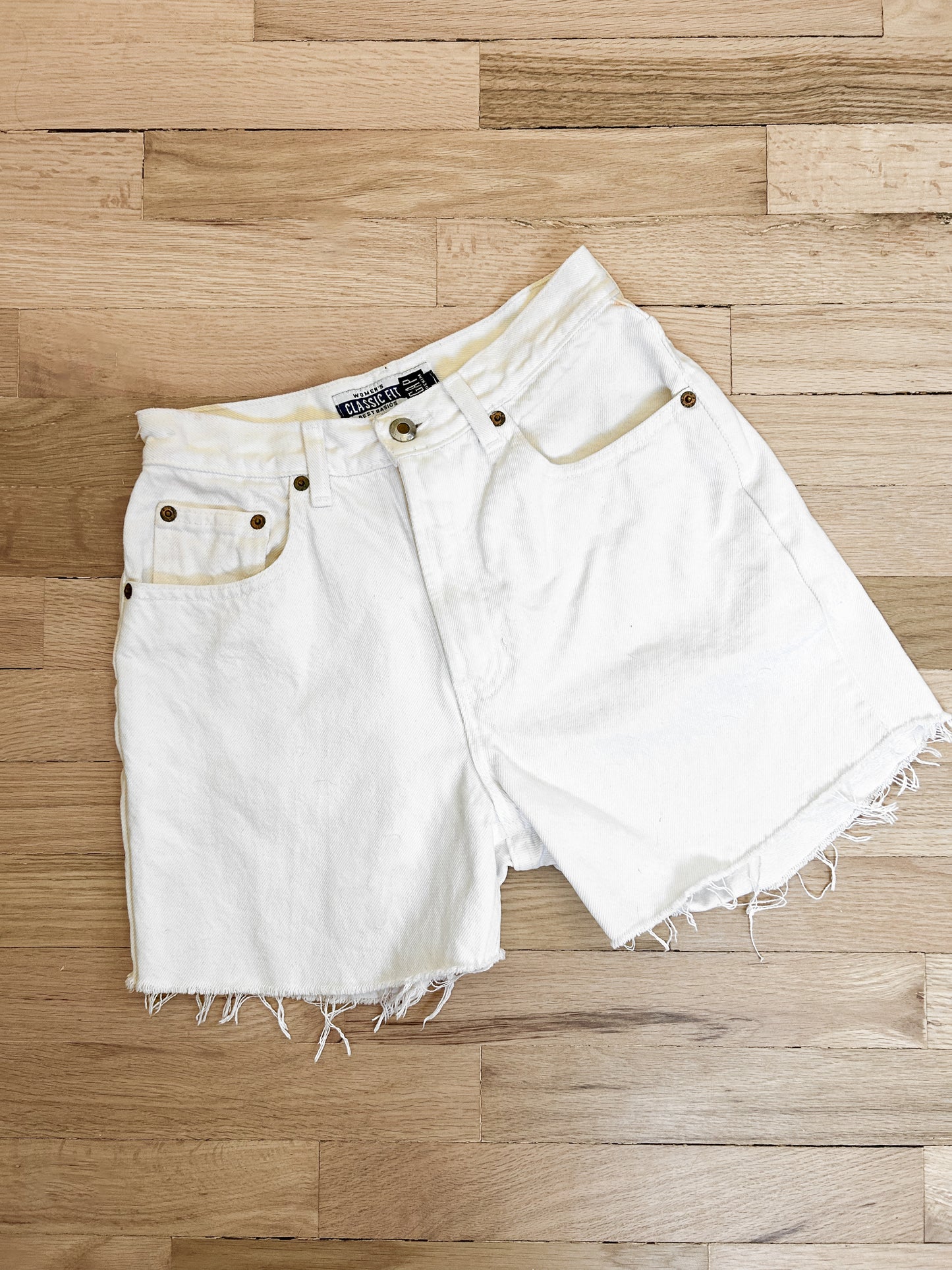 Gap Vintage White Denim Shorts (2)