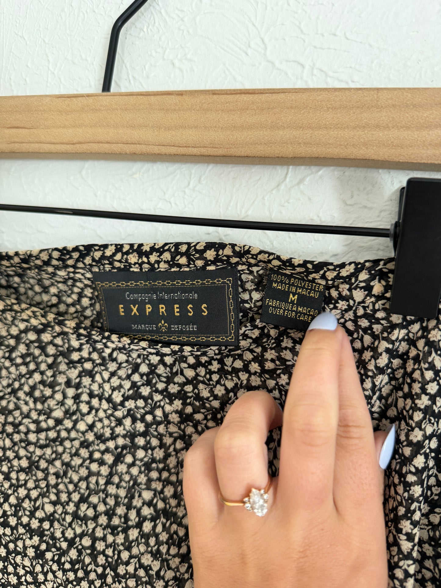 Express Vintage Floral Skirt (M)
