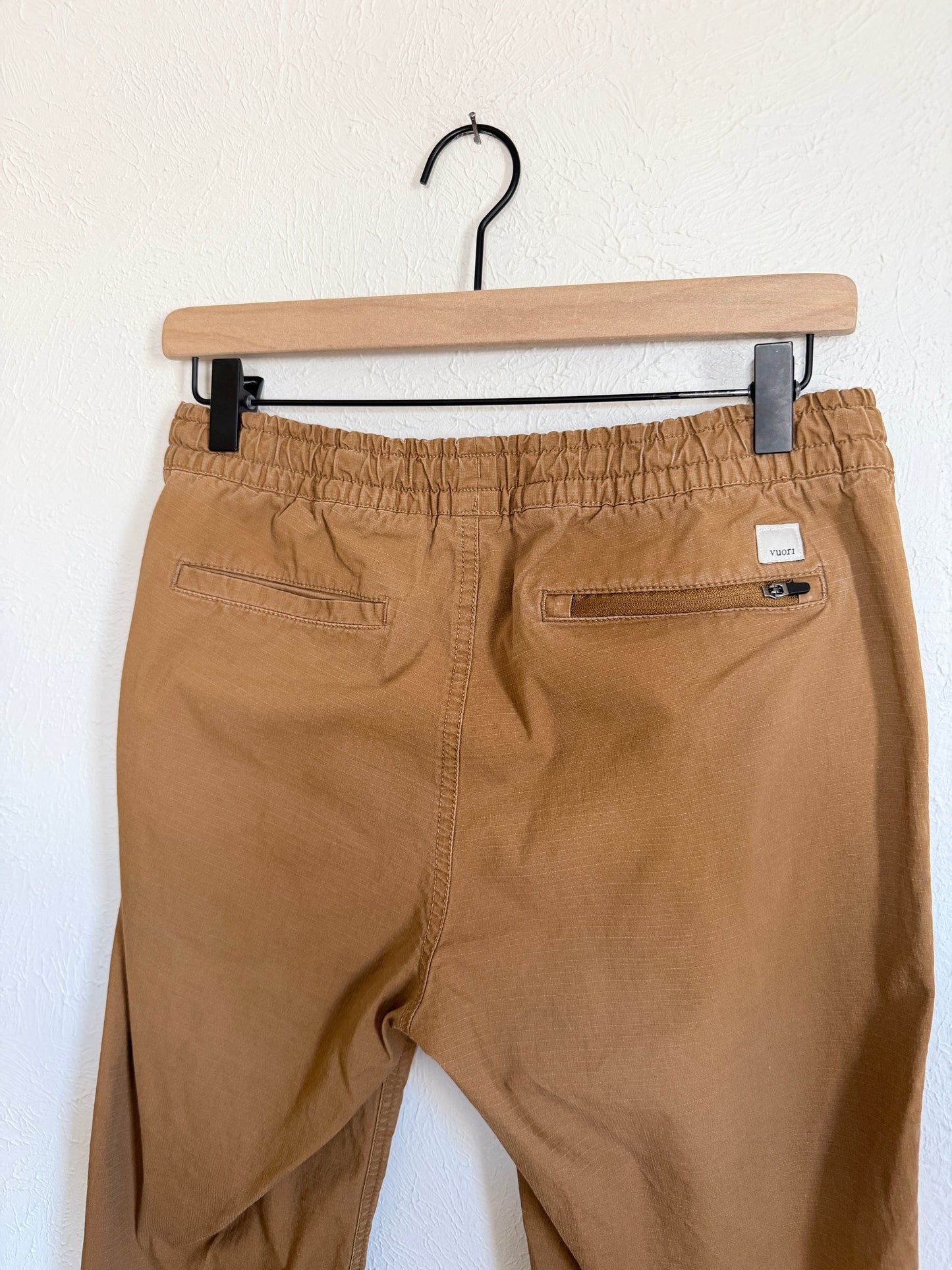 Vuori Brown Ripstop Pants (6)
