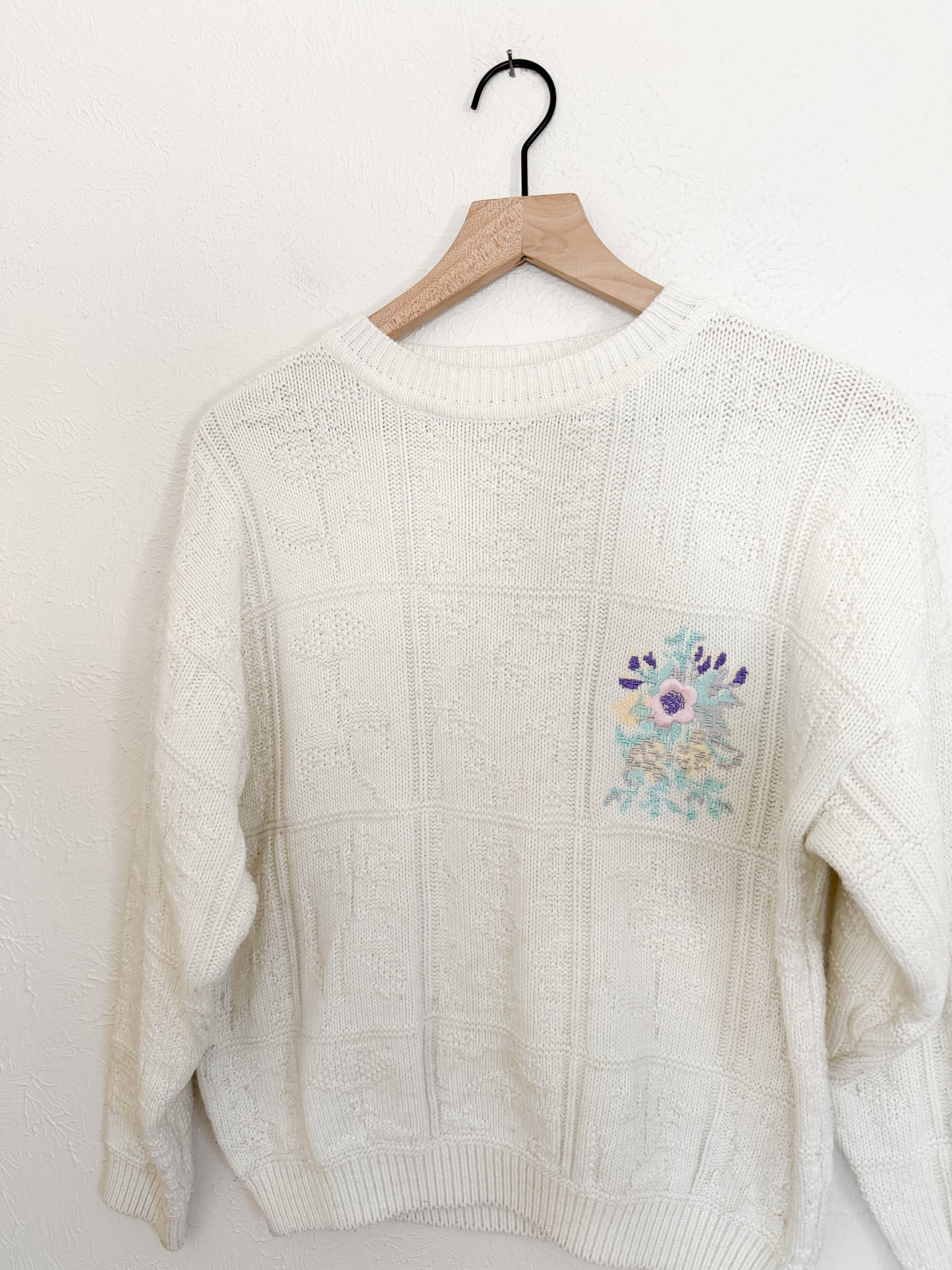 Vintage Floral Embroidered Sweater (S)