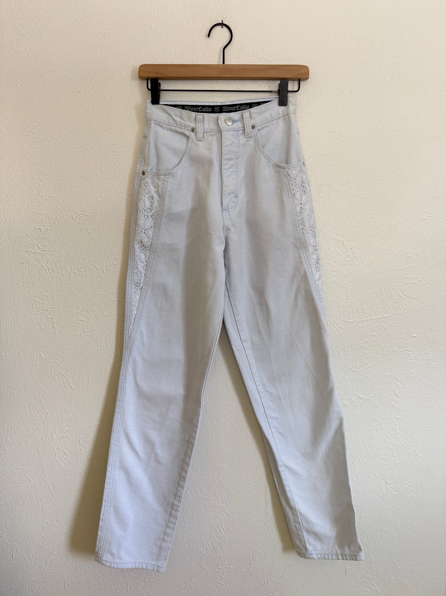 Wrangler Silver Lake Vintage Lace Western Jeans (0)