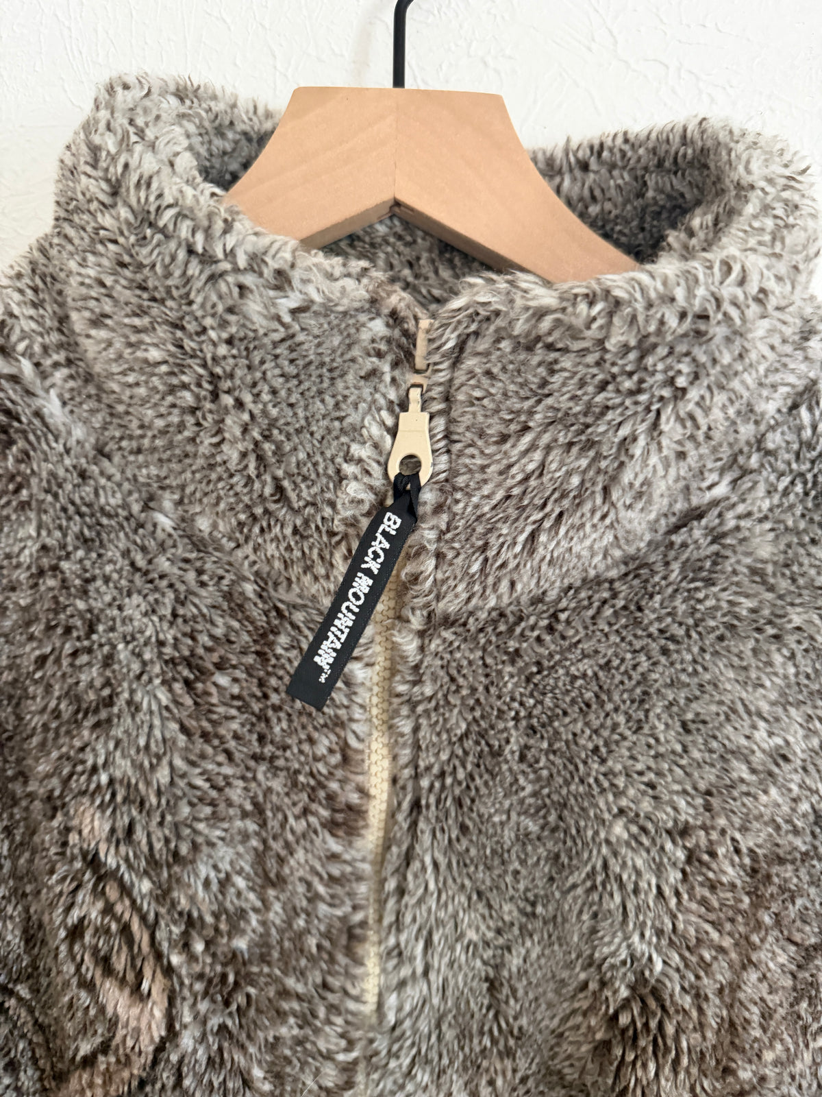 Black Mountain Deer Vintage Fleece (M)