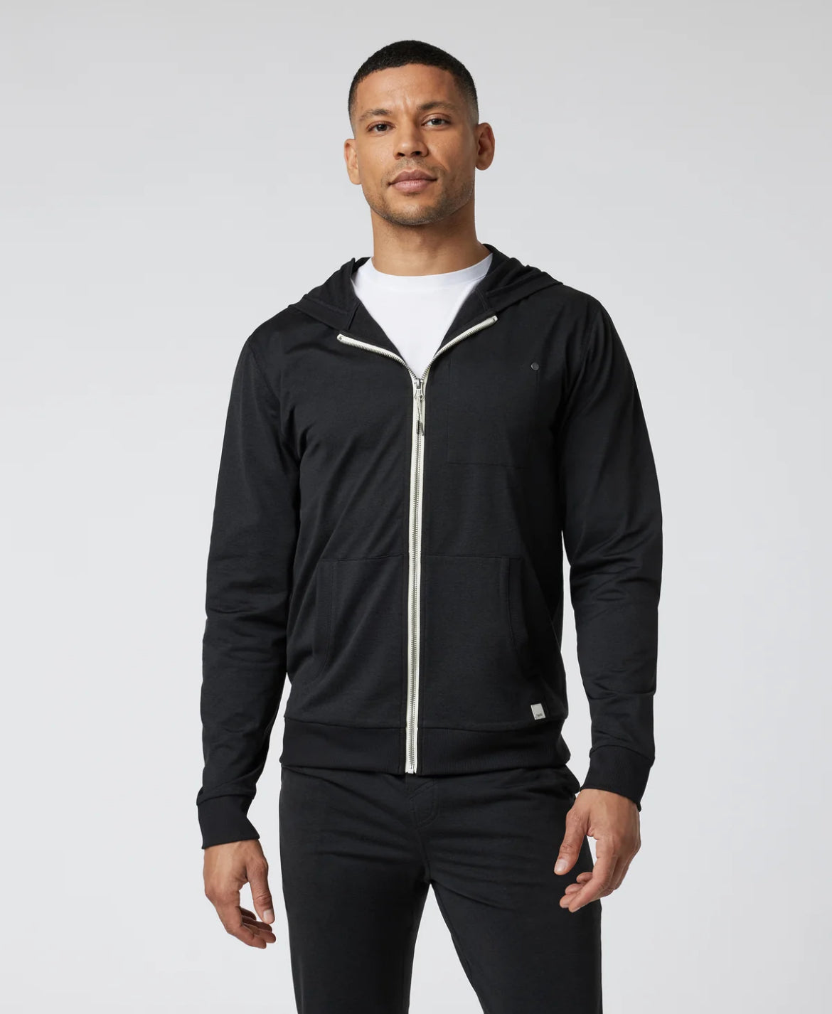 Vuori Men’s ‘Coronado’ Black Zip Hoodie (XL)