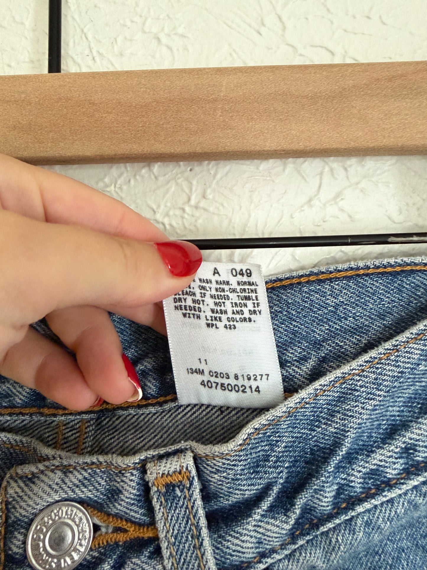 Levi’s 550 Vintage Student Fit Jean Shorts (0)