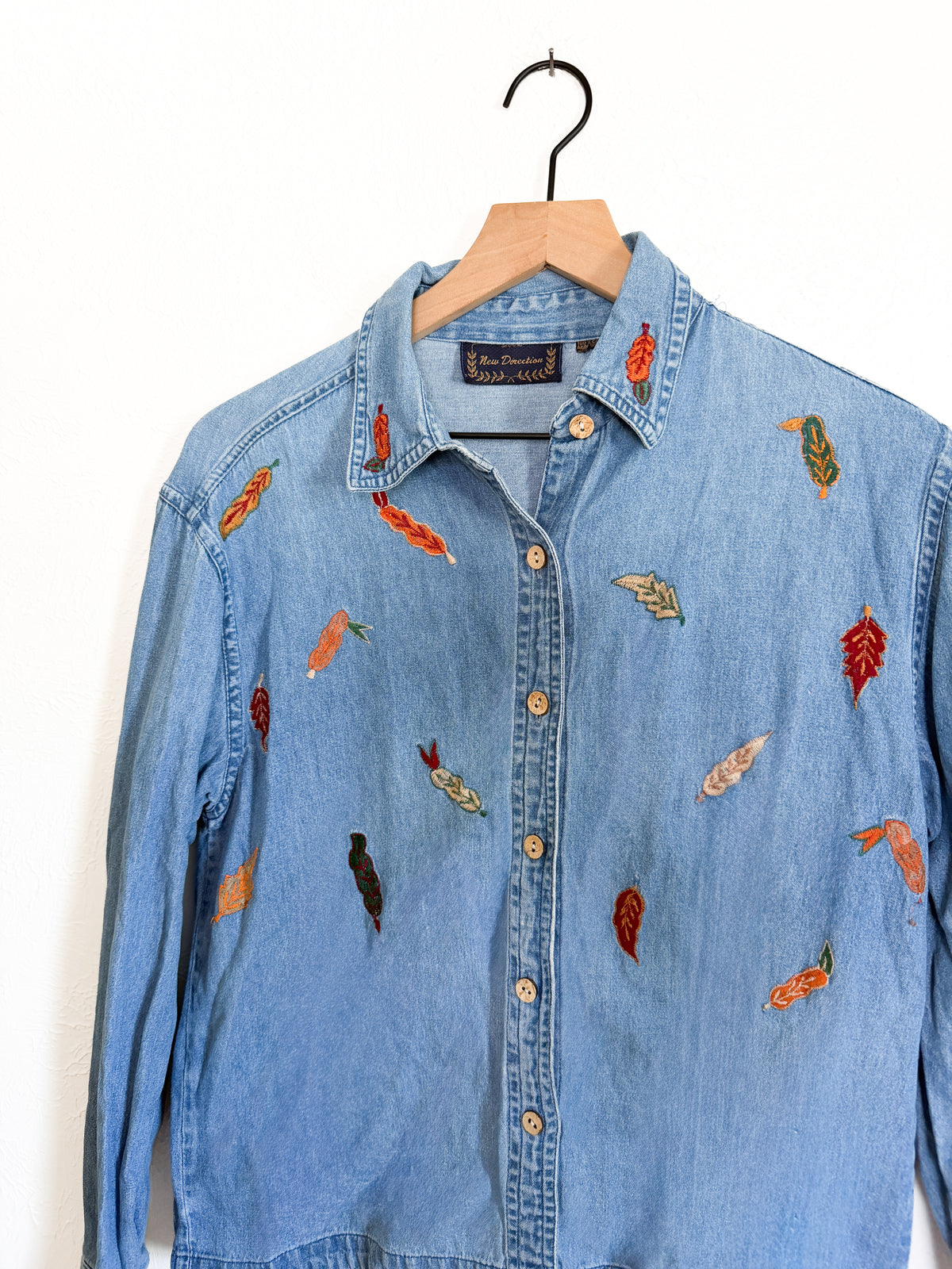 Vintage Fall Leaves Denim Button Up (S)