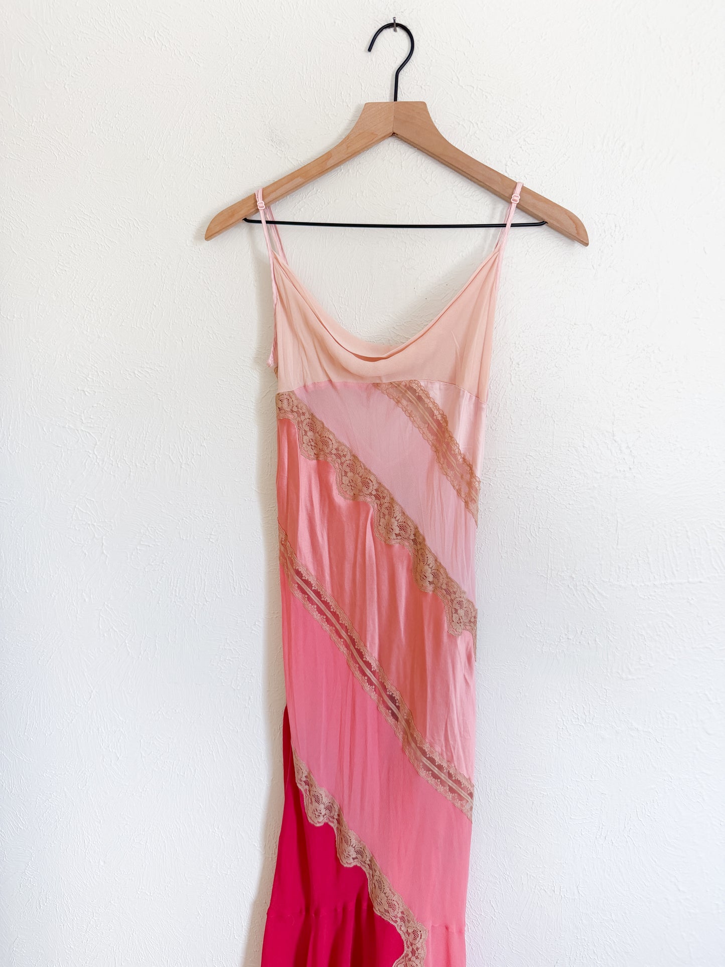 Rare Vintage Y2K Victoria’s Secret Pink Slip Dress (S)