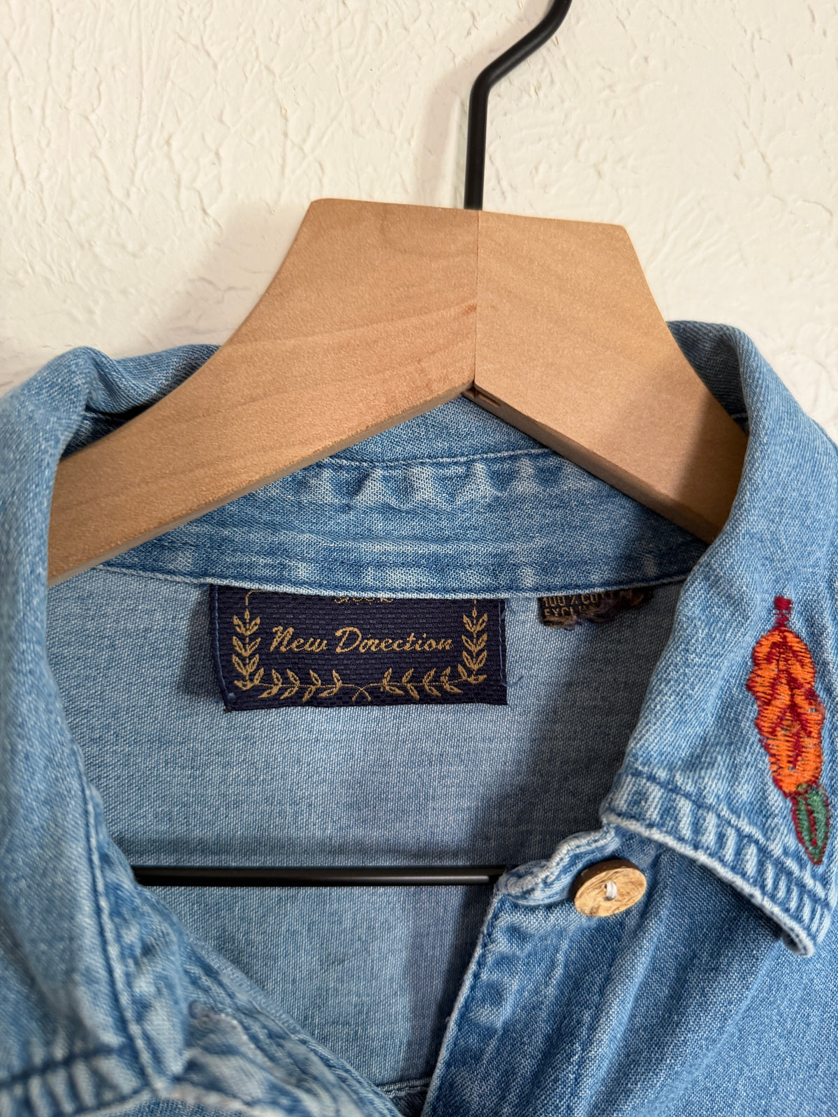 Vintage Fall Leaves Denim Button Up (S)