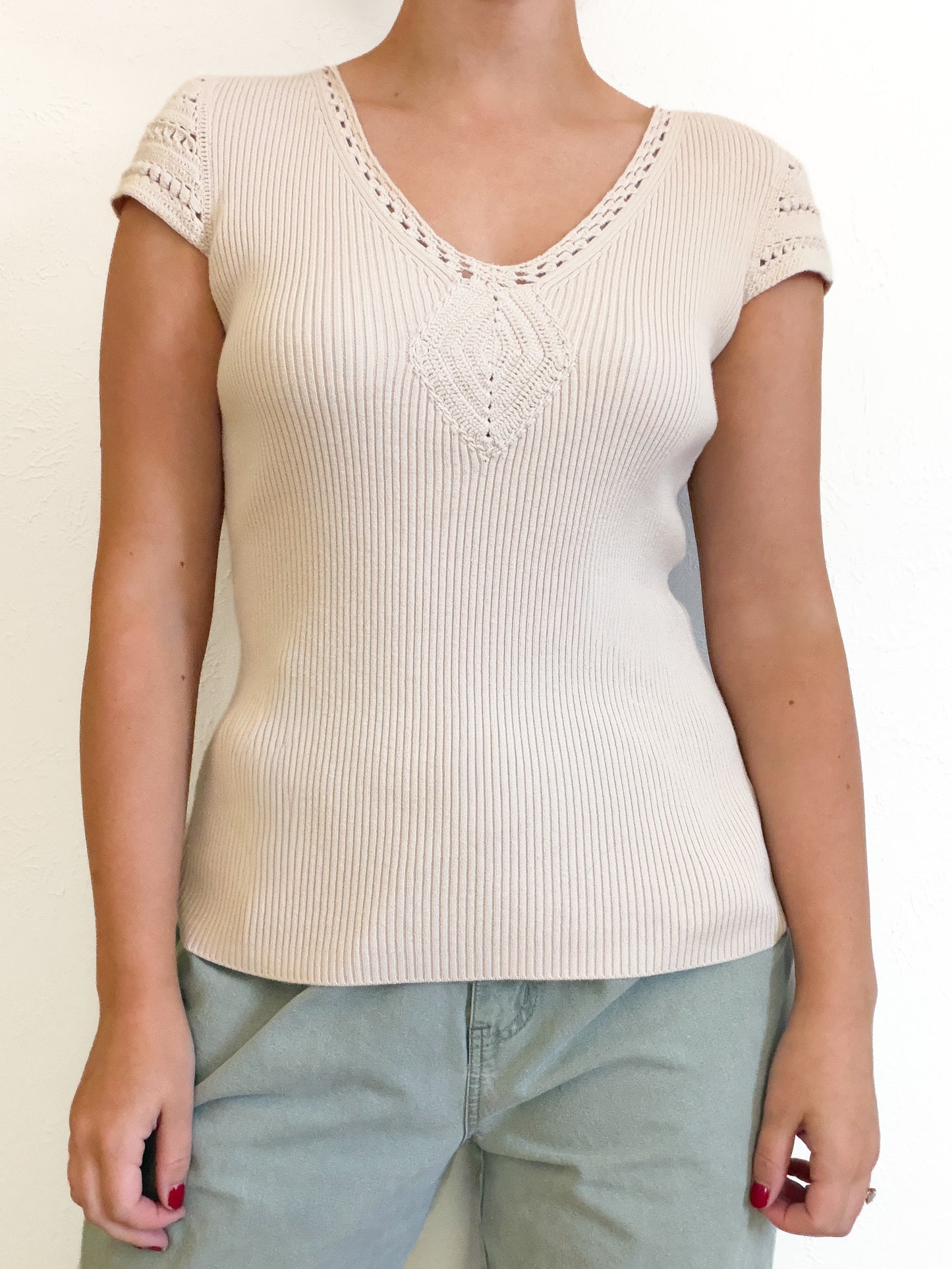 Crochet Ribbed Neutral Top (M)