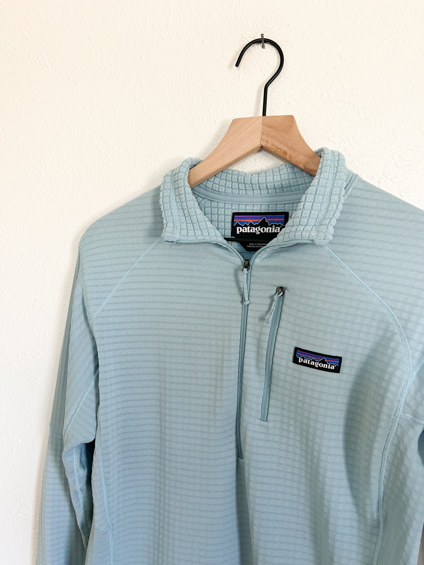 Patagonia R1 Light Blue Pullover (L)