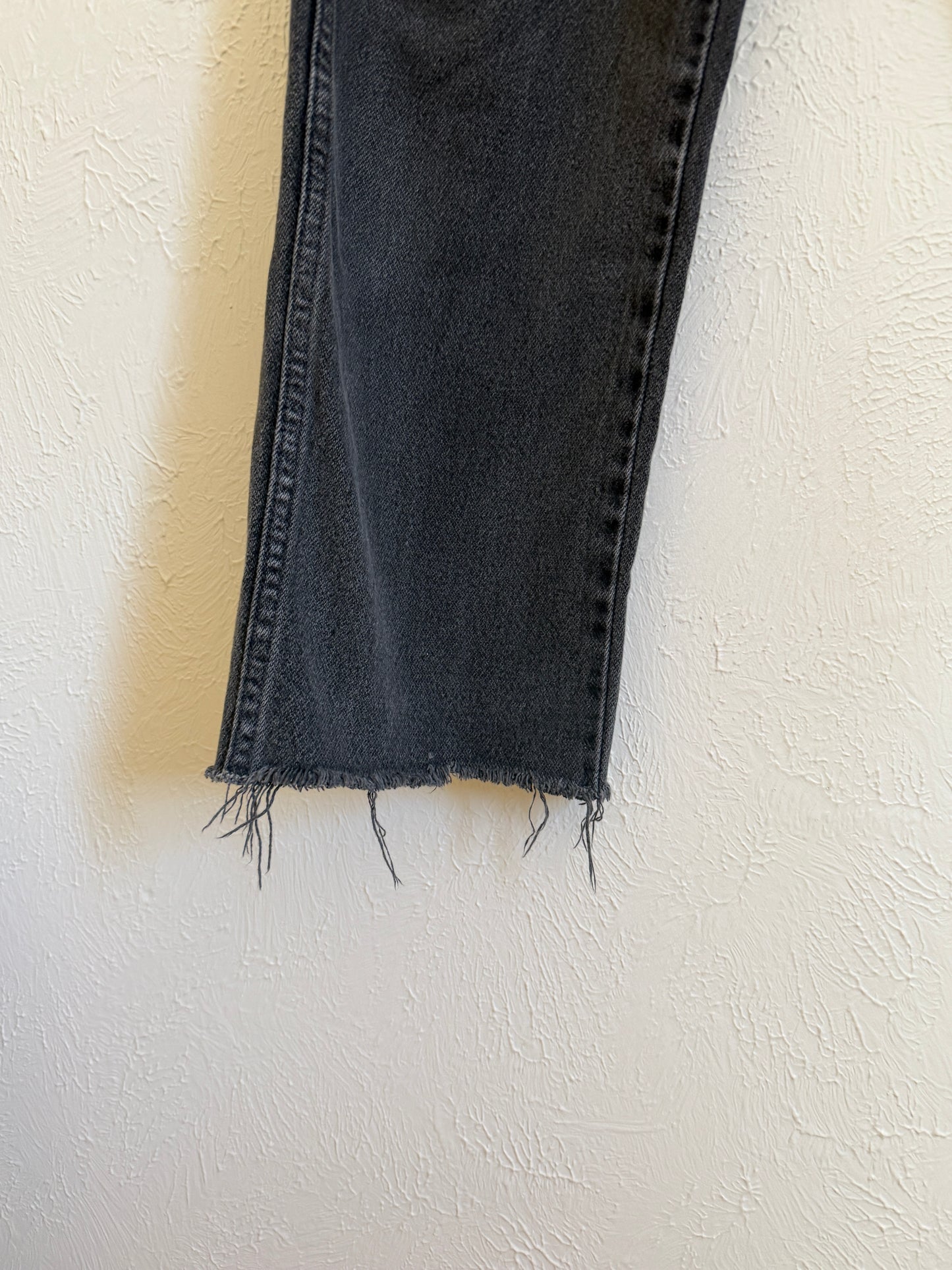 Wrangler Faded High Waisted Black Raw Hem Jeans (6)