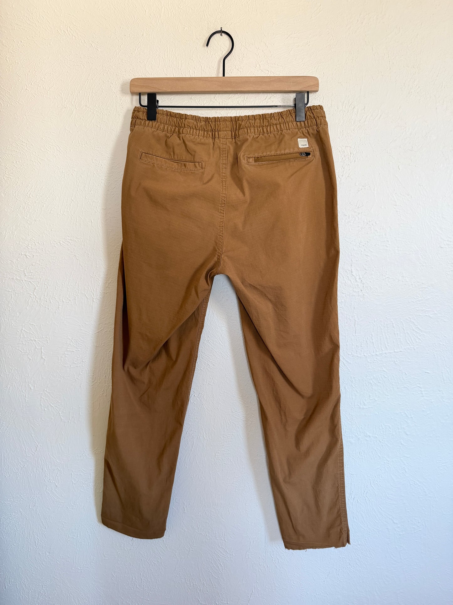 Vuori Brown Ripstop Pants (6)