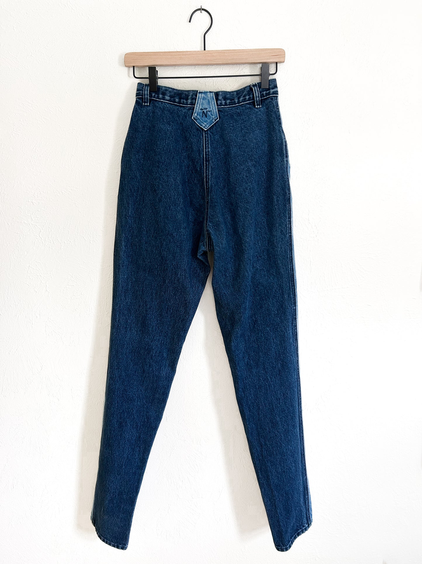 Two-Tone Thoroughbred Vintage Jeans (4)