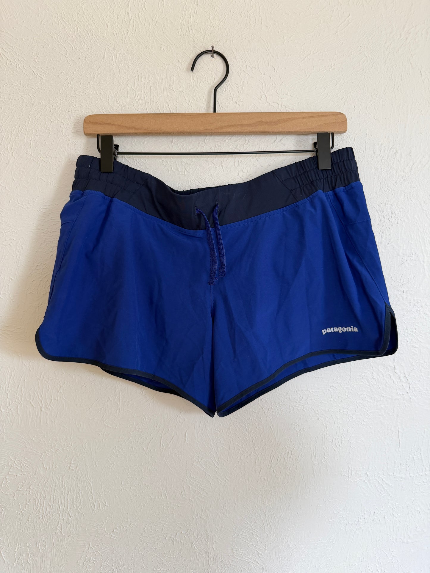 NWT Patagonia Nine Trails Blue Shorts (M)
