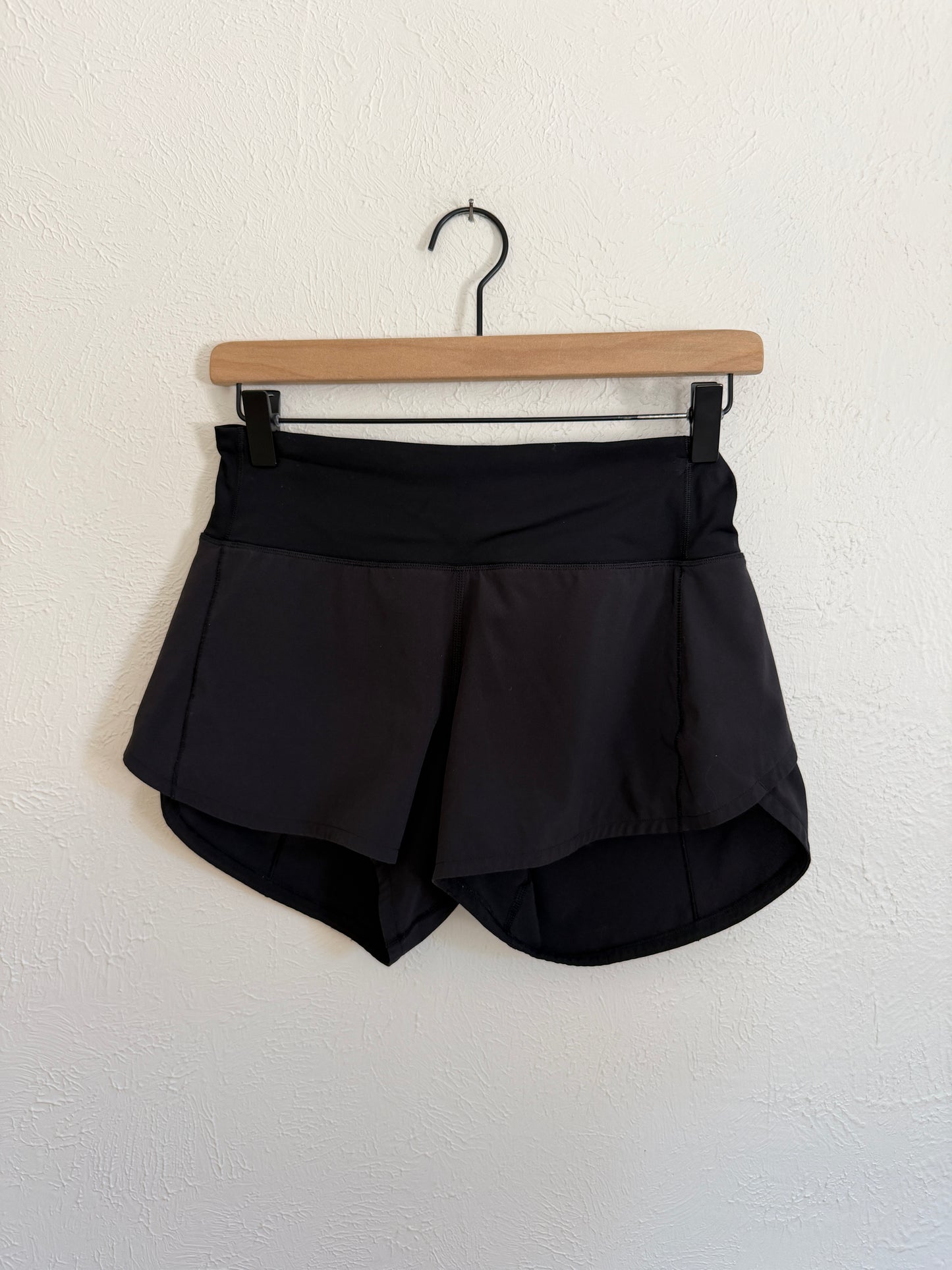 Lululemon Black Shorts (4)
