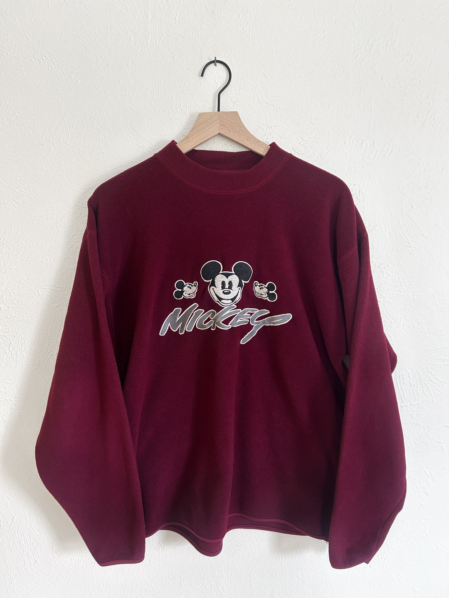 Mickey Mouse 90’s Vintage Embroidered Fleece (M)