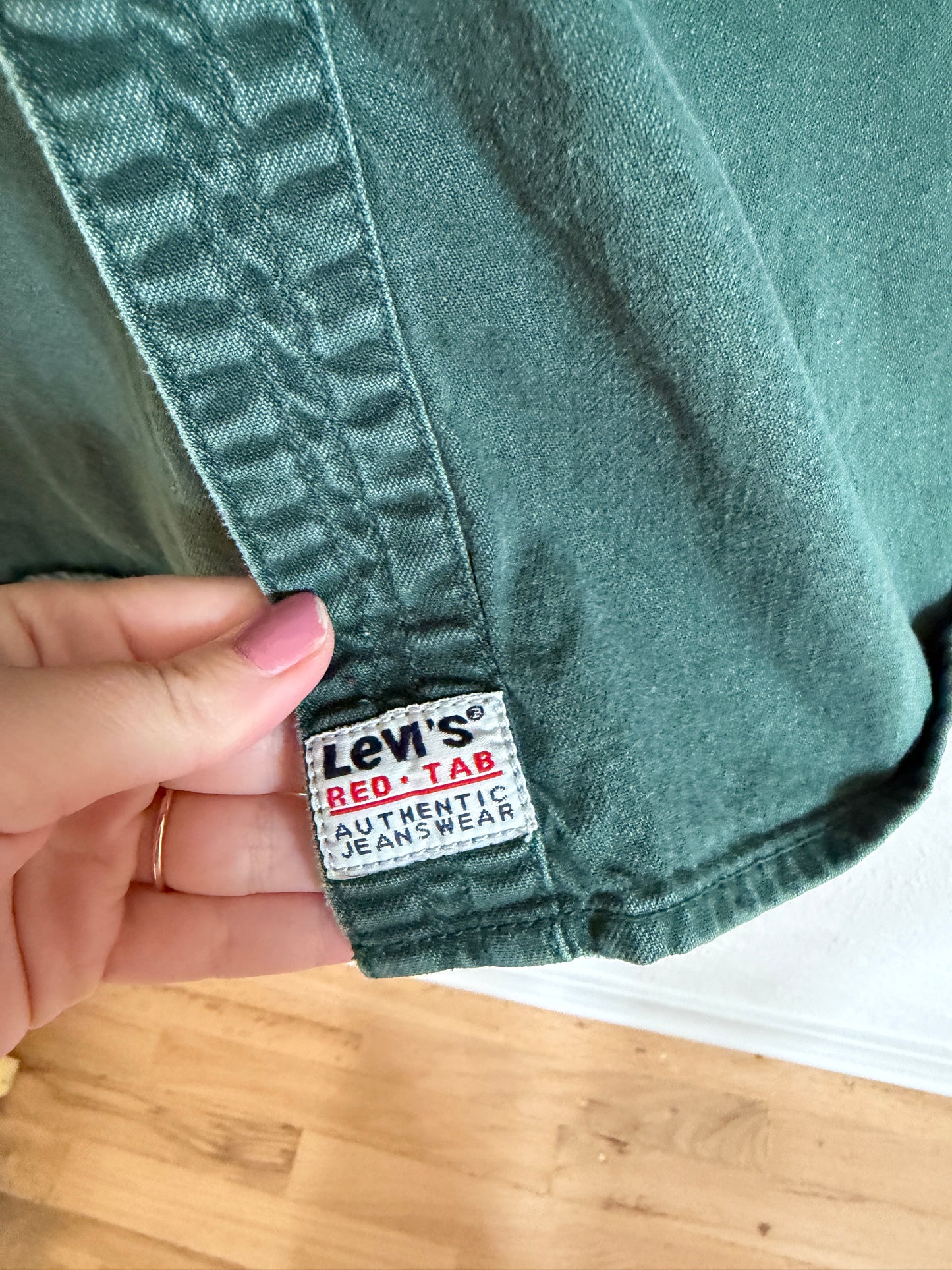 Levi’s Green Vintage Button Up Shirt (L)