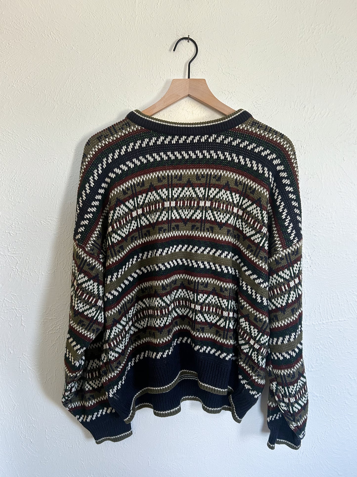 Vintage Patterned Sweater (L)