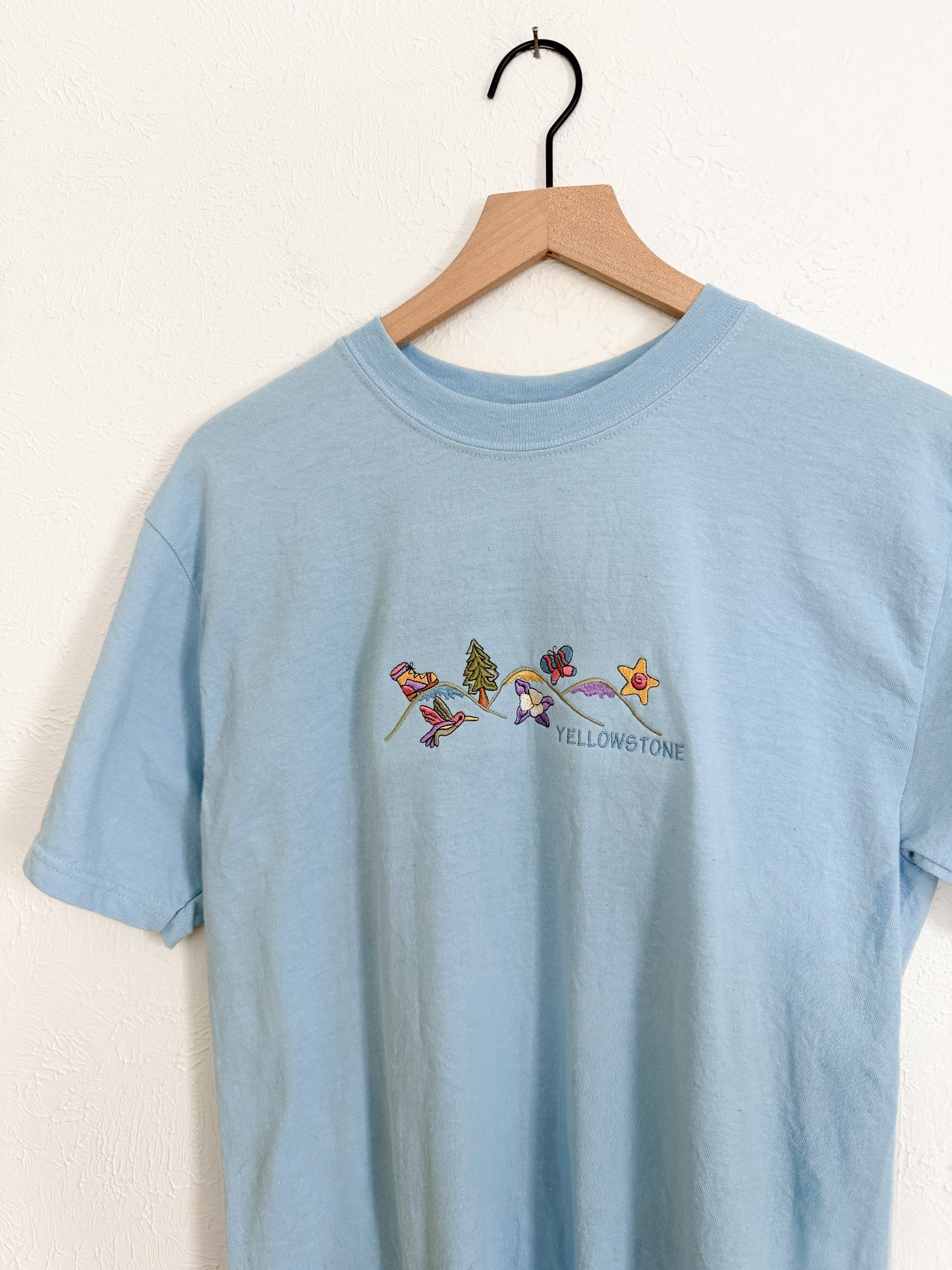 Yellowstone Embroidered T-Shirt (M)