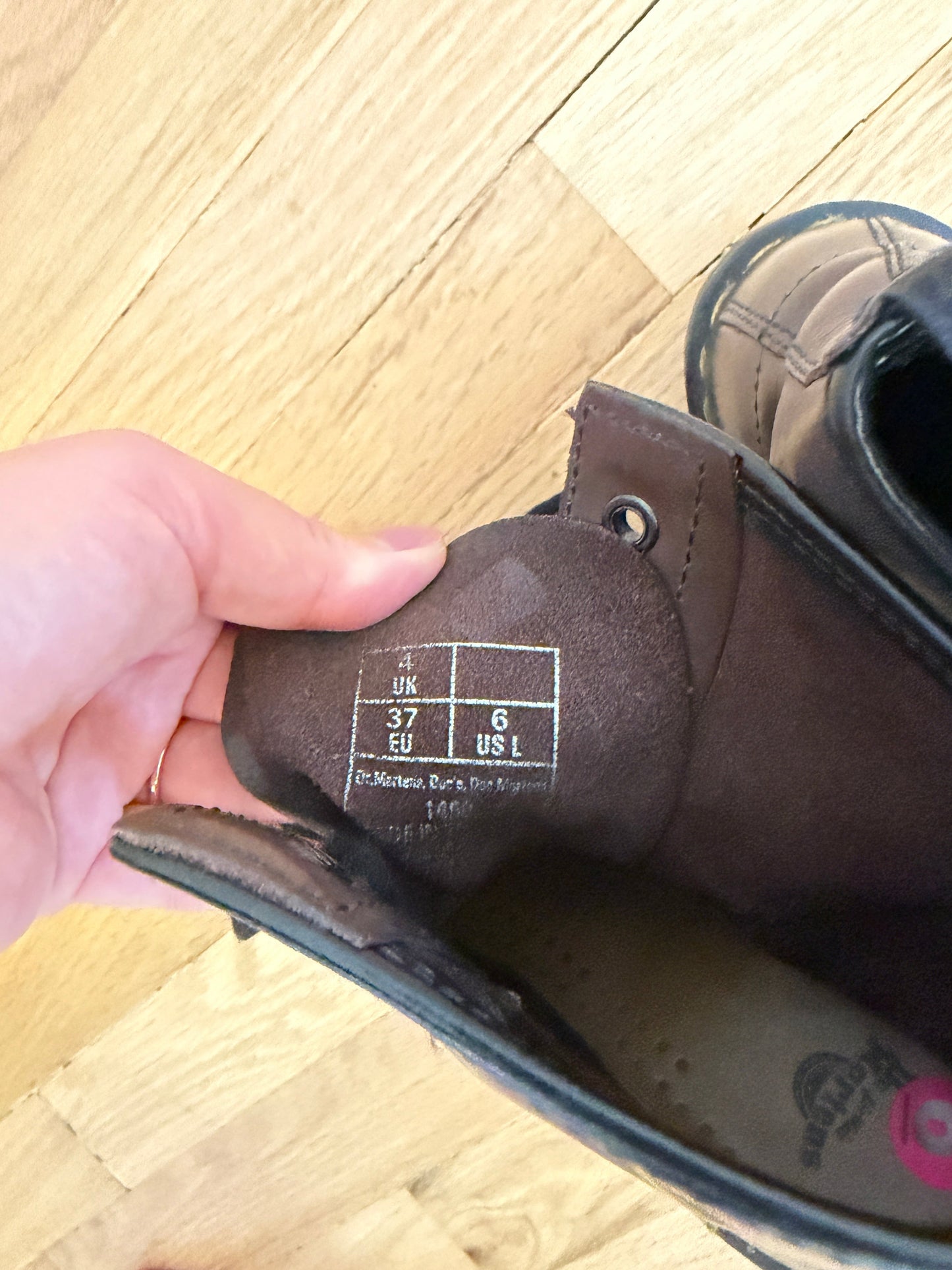 Dr. Martens Brown 1460 Leather Boots (W6)