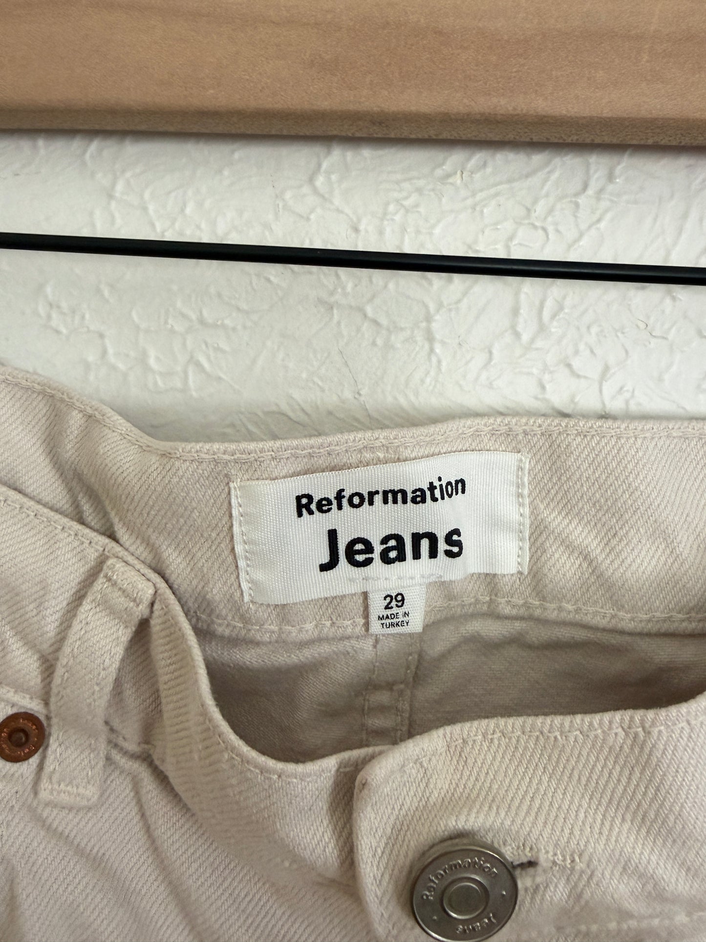 Reformation ‘Amy’ High Rise Cream Button Shorts (29)