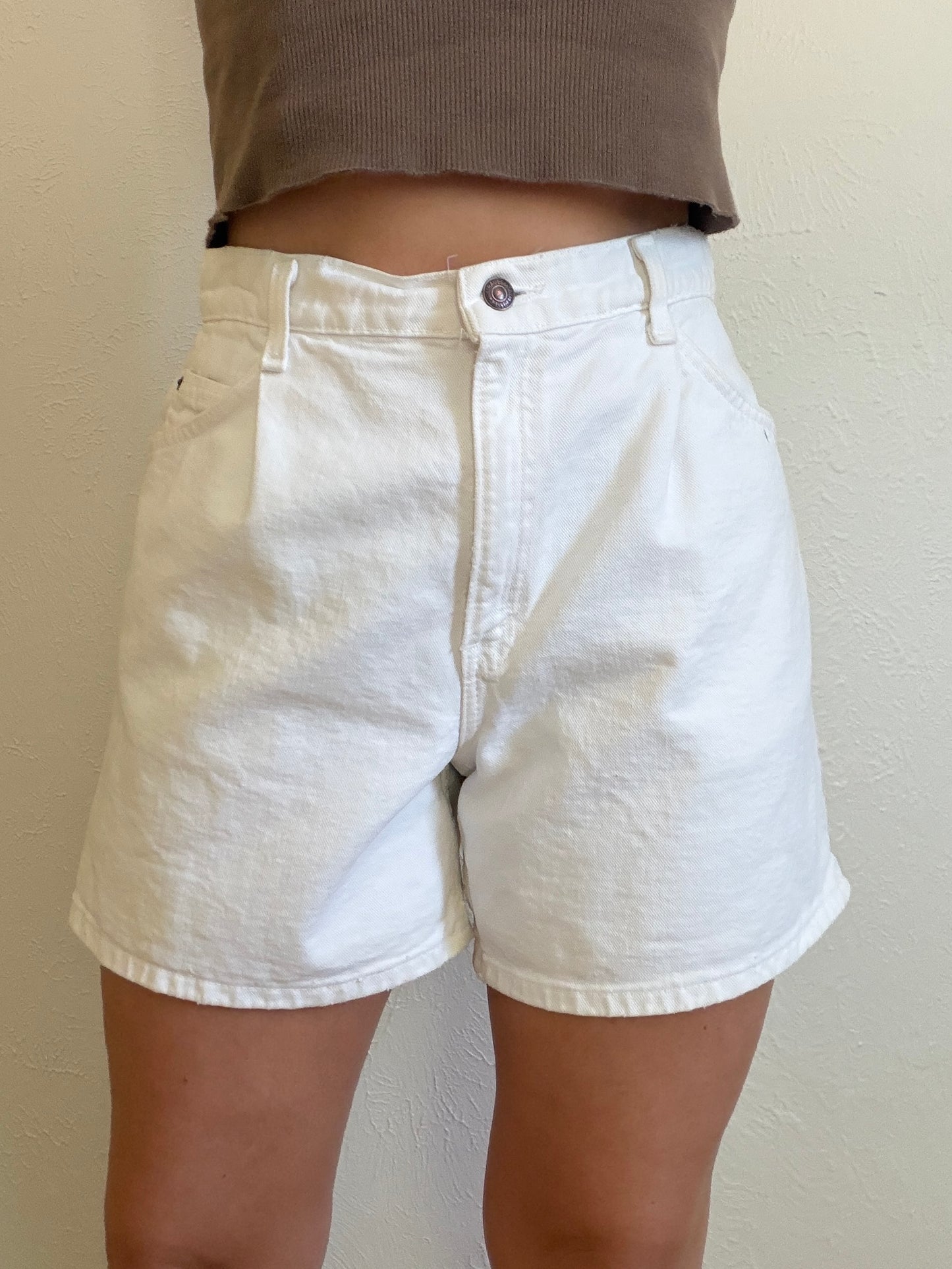 Levi’s 1995 Vintage Orange Tab White High Waisted Shorts (8)