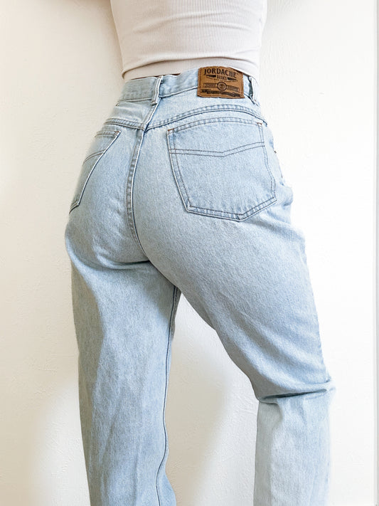 Jordache Vintage Light Wash Jeans (8)