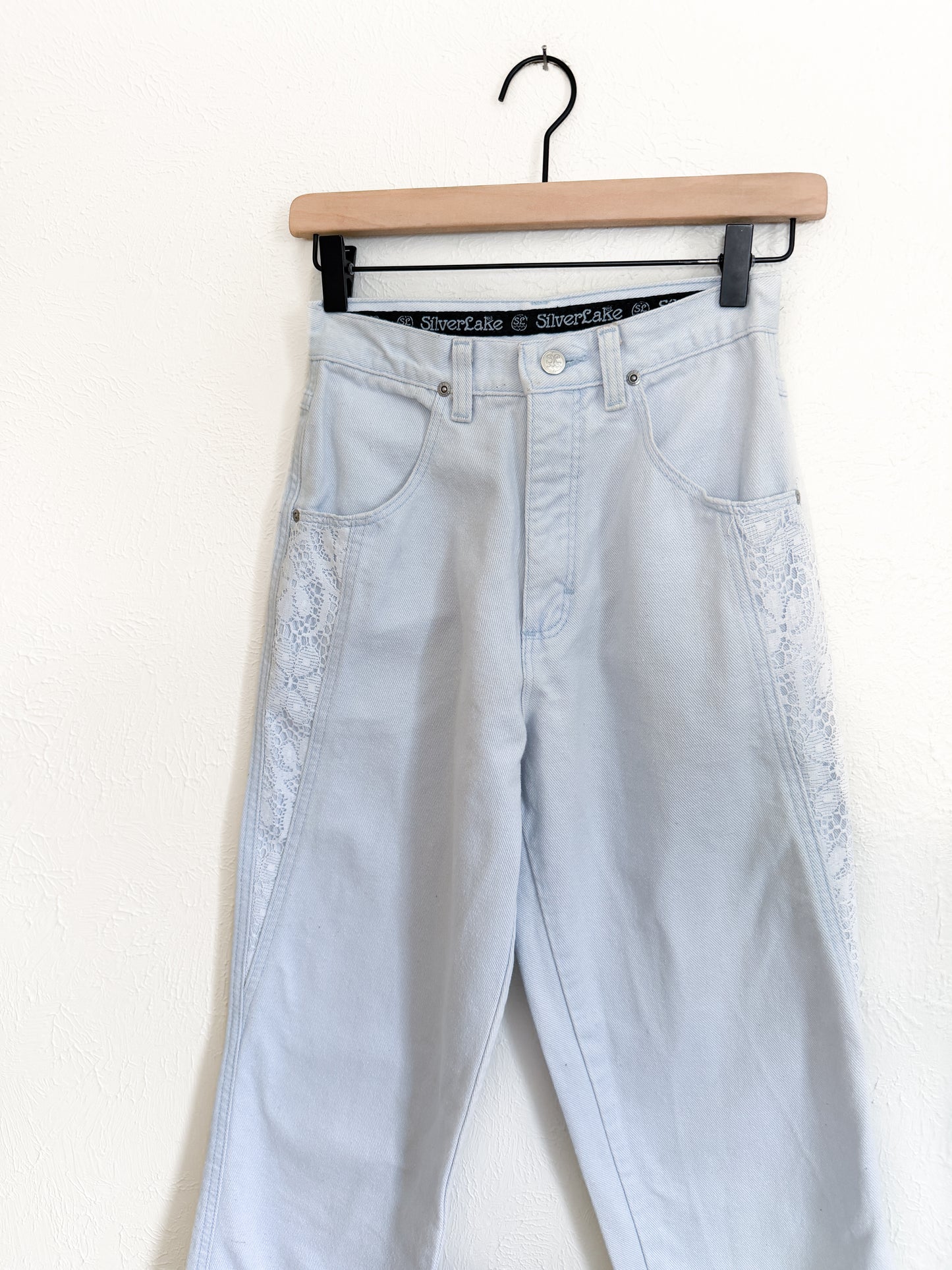 Wrangler Silver Lake Vintage Lace Western Jeans (0)