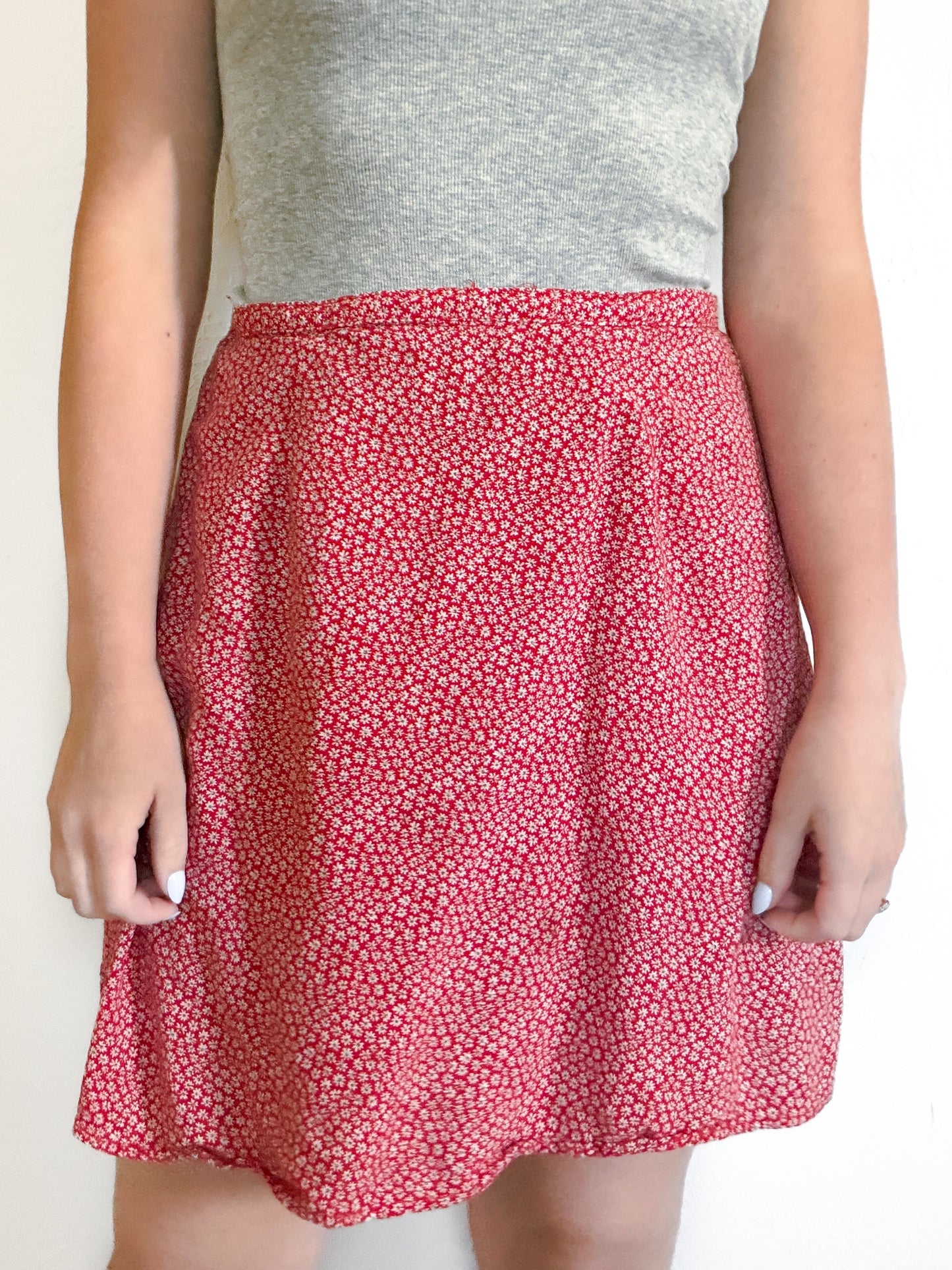 Vintage Red Floral Skirt (M)