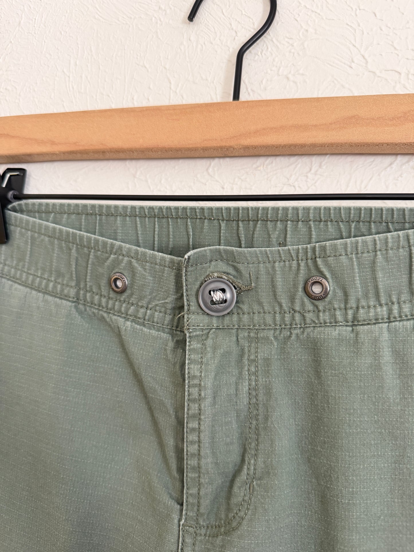 Vuori Ripstop Green Pants (M)