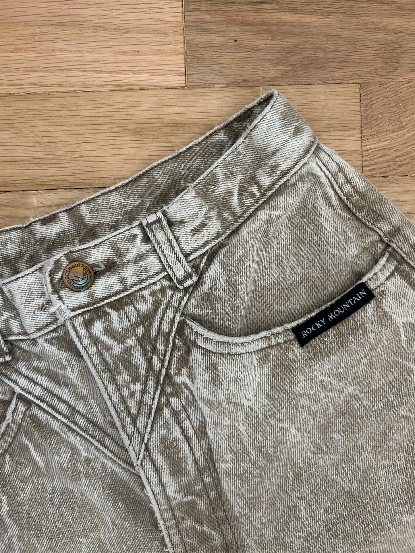 Rocky Mountain High-Waisted Acid Wash Vintage Jeans (8)