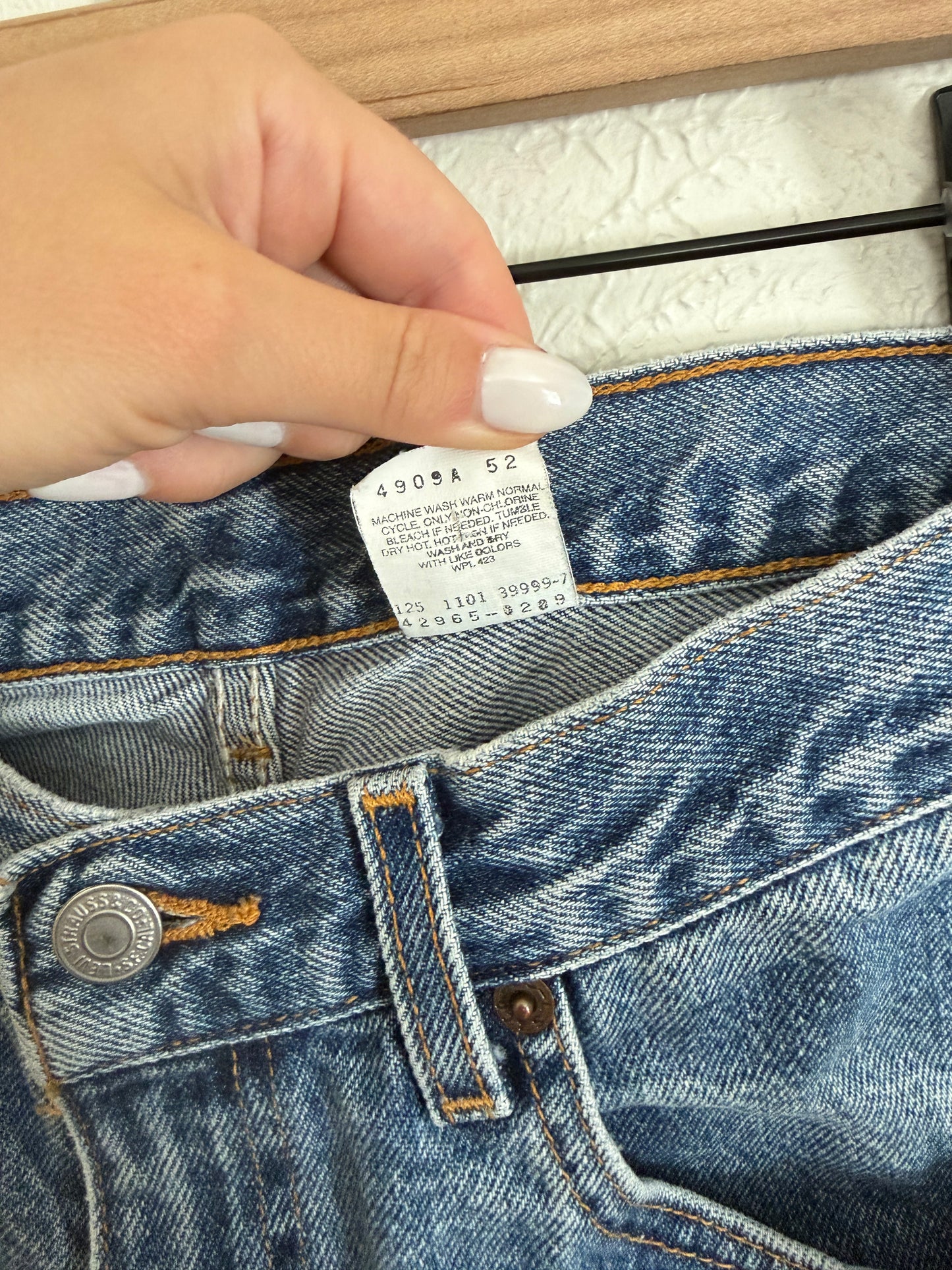 Levi’s Vintage 569 Cutoff Shorts (6)