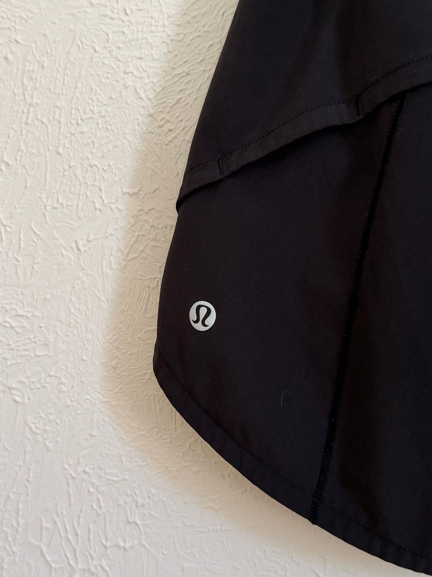 Lululemon Black Shorts (4)