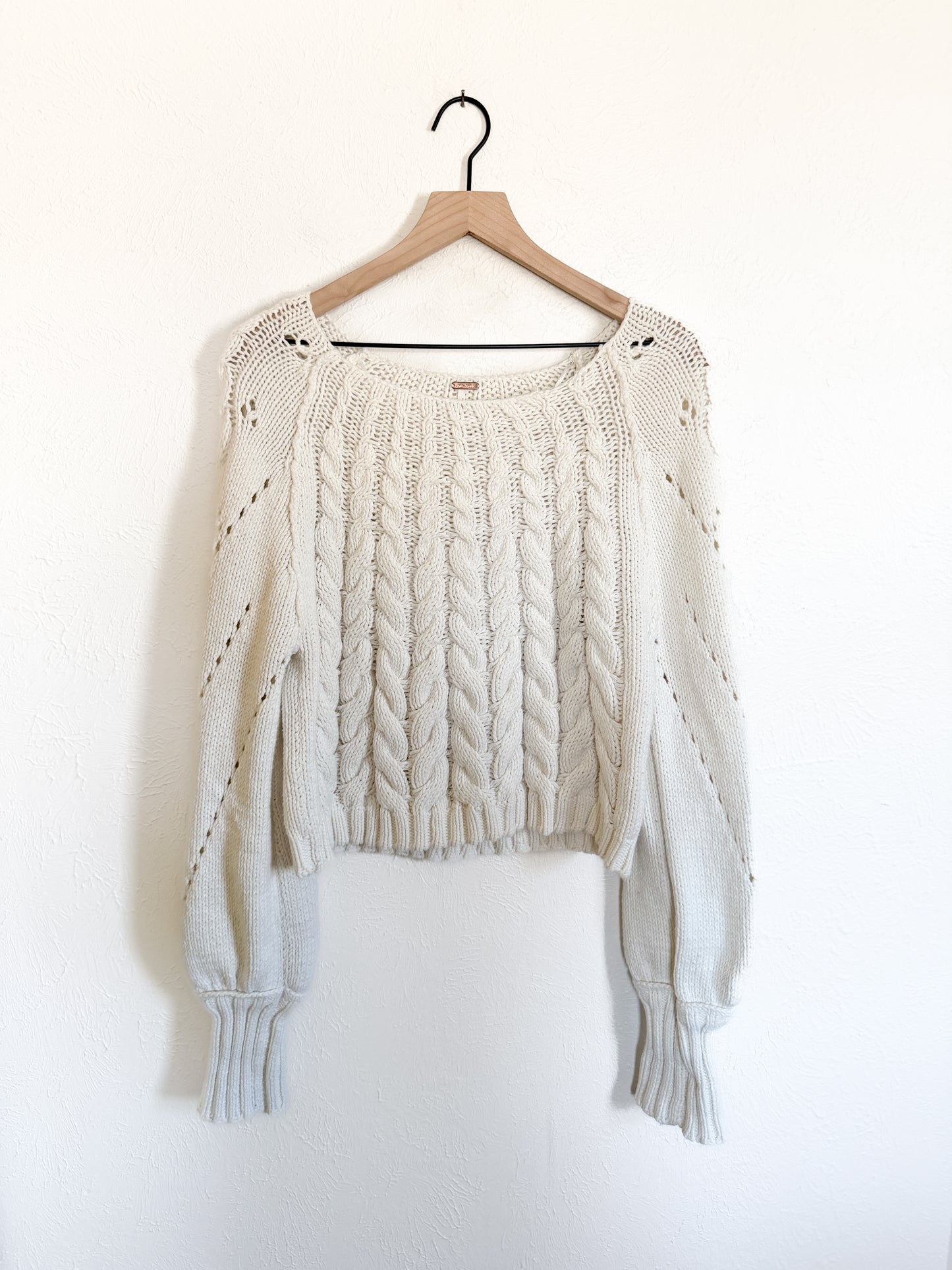 Free People ‘Sandre’ Cable Knit Cropped Sweater (M)