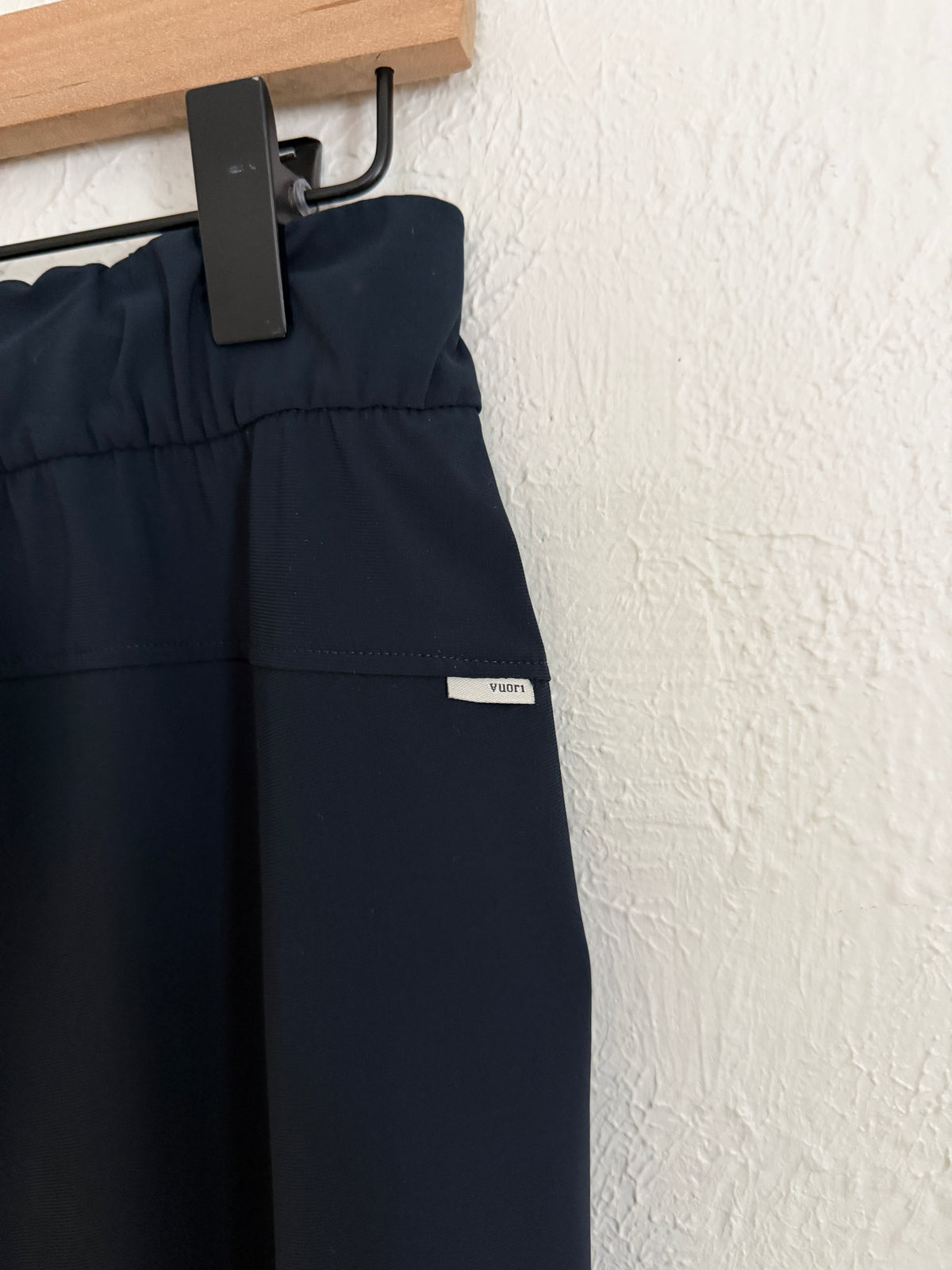 Vuori Miles Navy Pants (M)