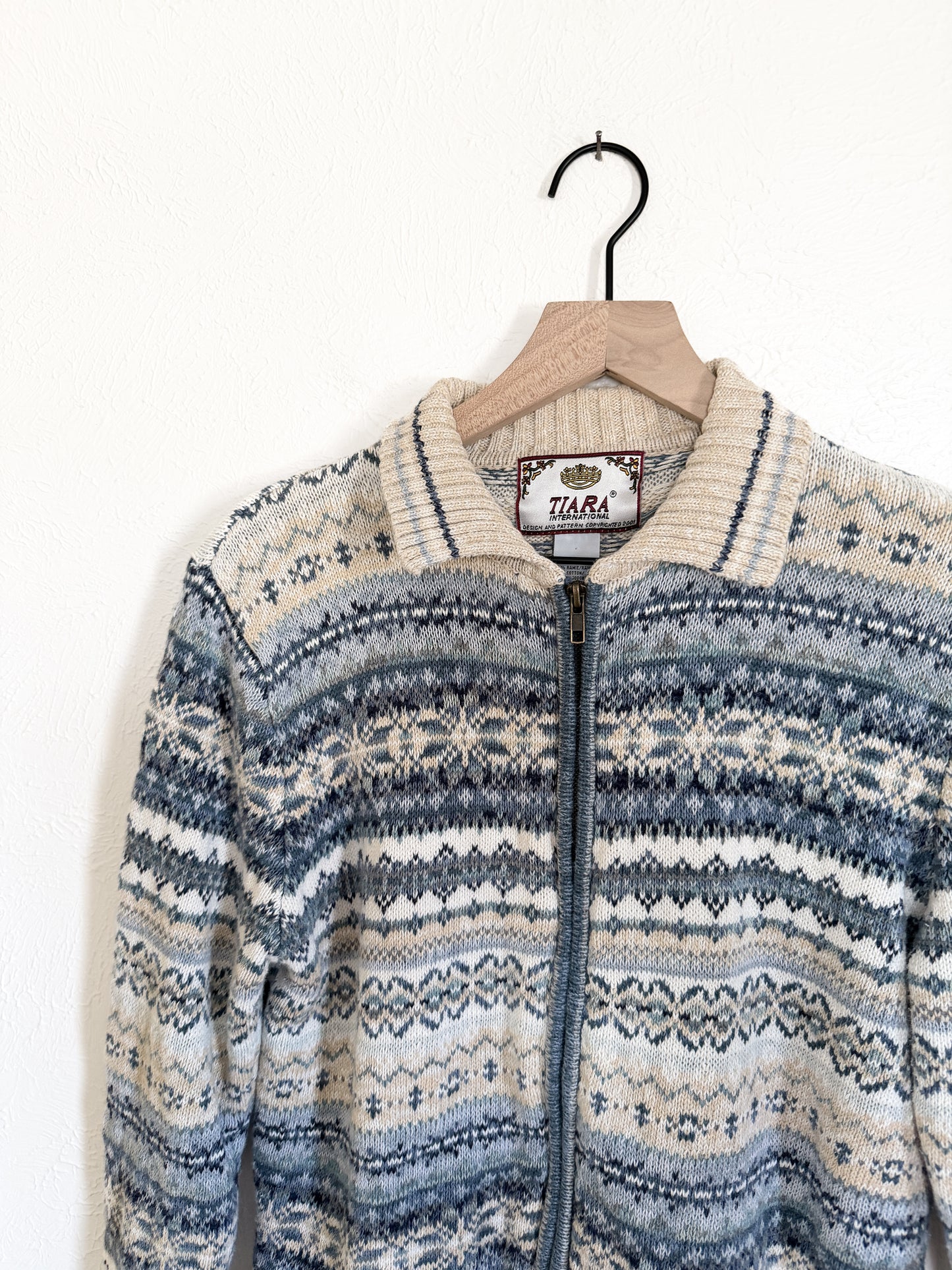 Tiara Vintage Blue & Cream Fair Isle Zip Up (M)