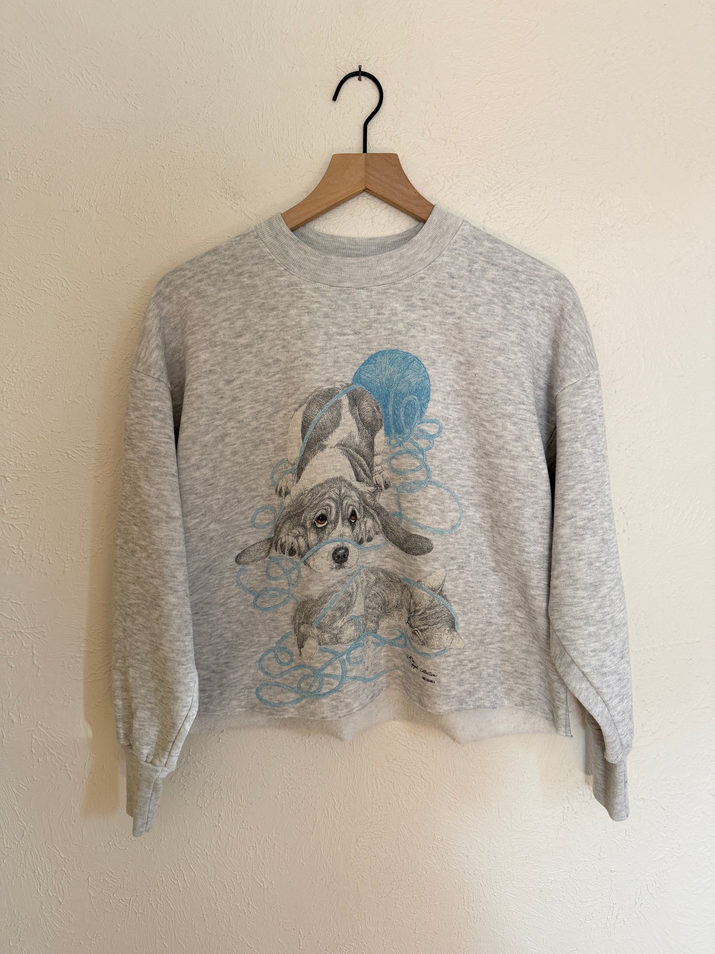 Vintage Puppy & Kitten Yarn Crewneck (L)
