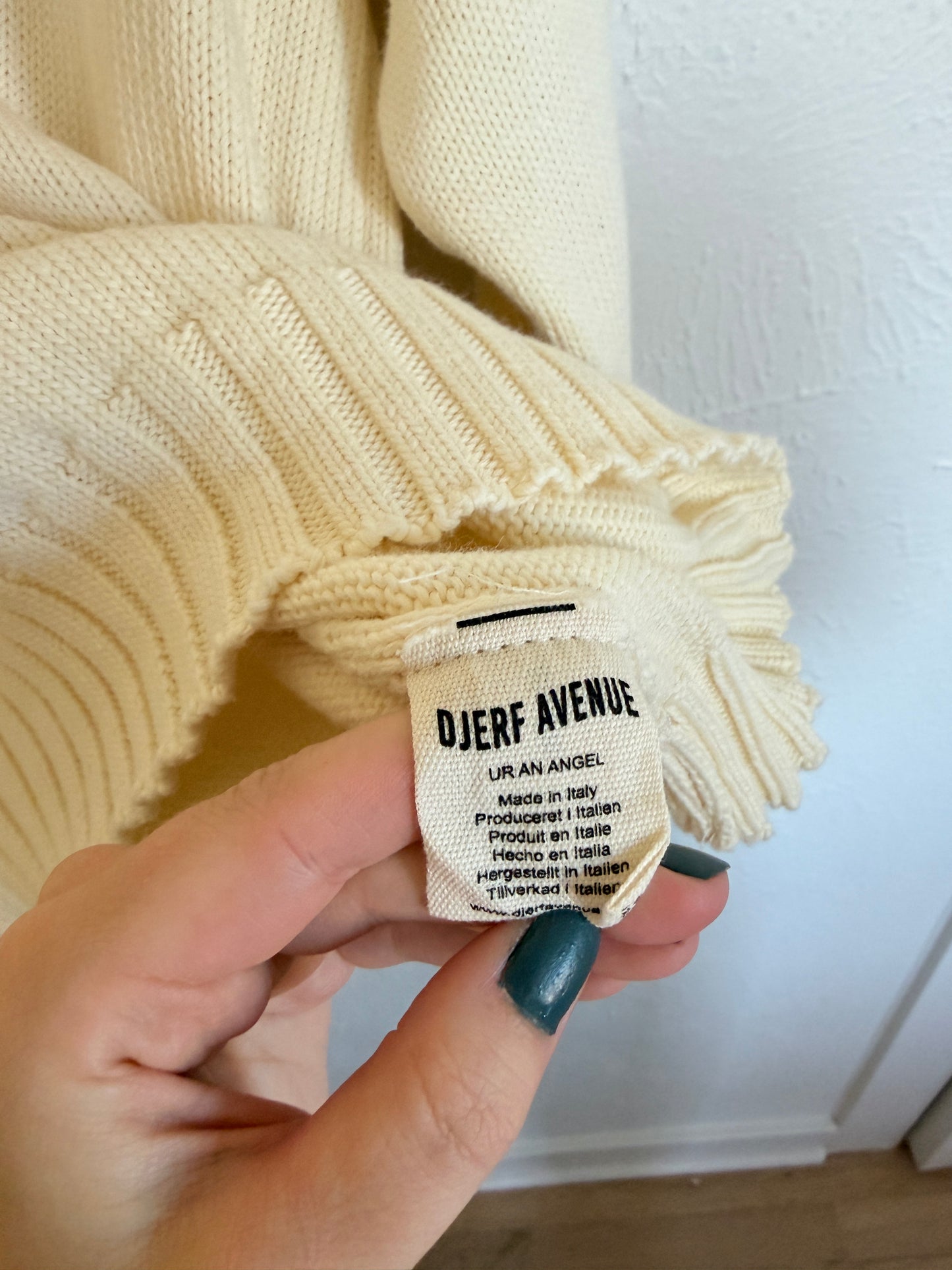 Djerf Avenue Cream Sweater (M)