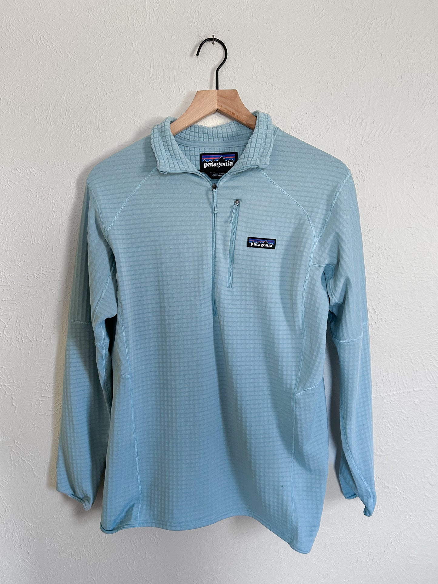 Patagonia R1 Light Blue Pullover (L)