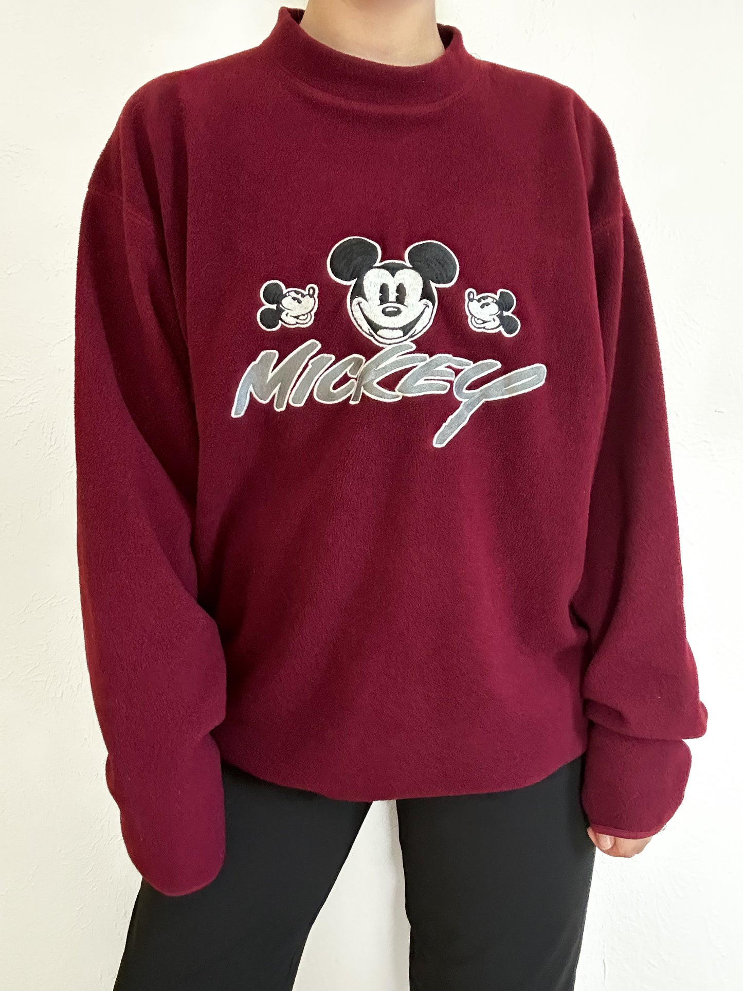 Mickey Mouse 90’s Vintage Embroidered Fleece (M)