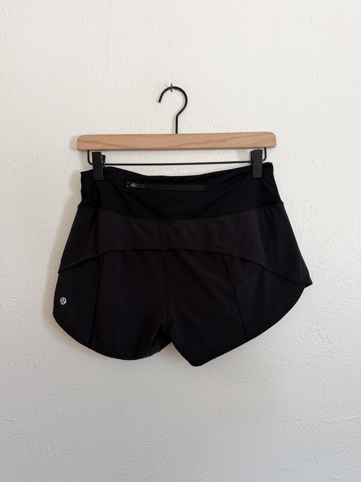 Lululemon Black Shorts (4)