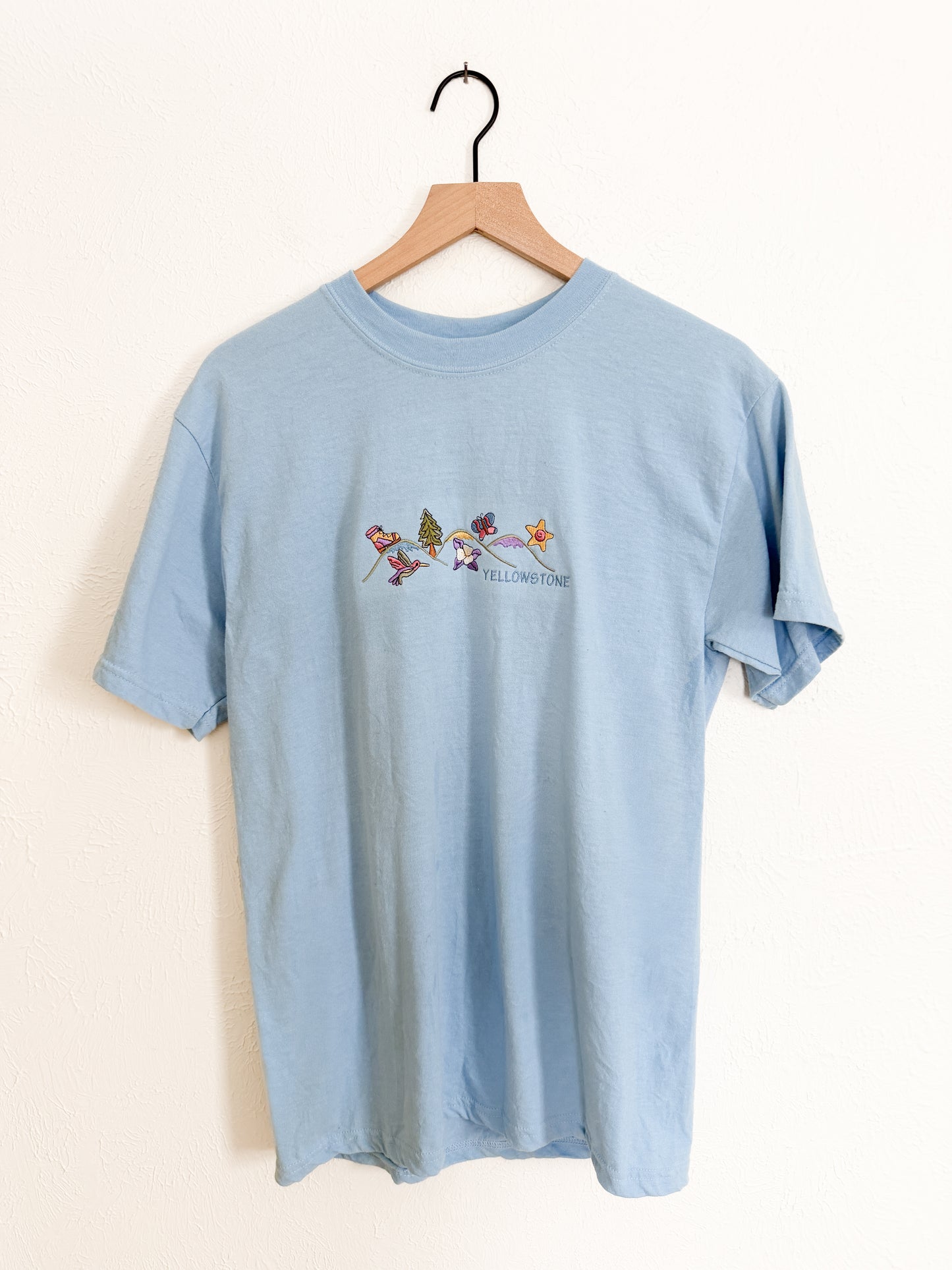 Yellowstone Embroidered T-Shirt (M)