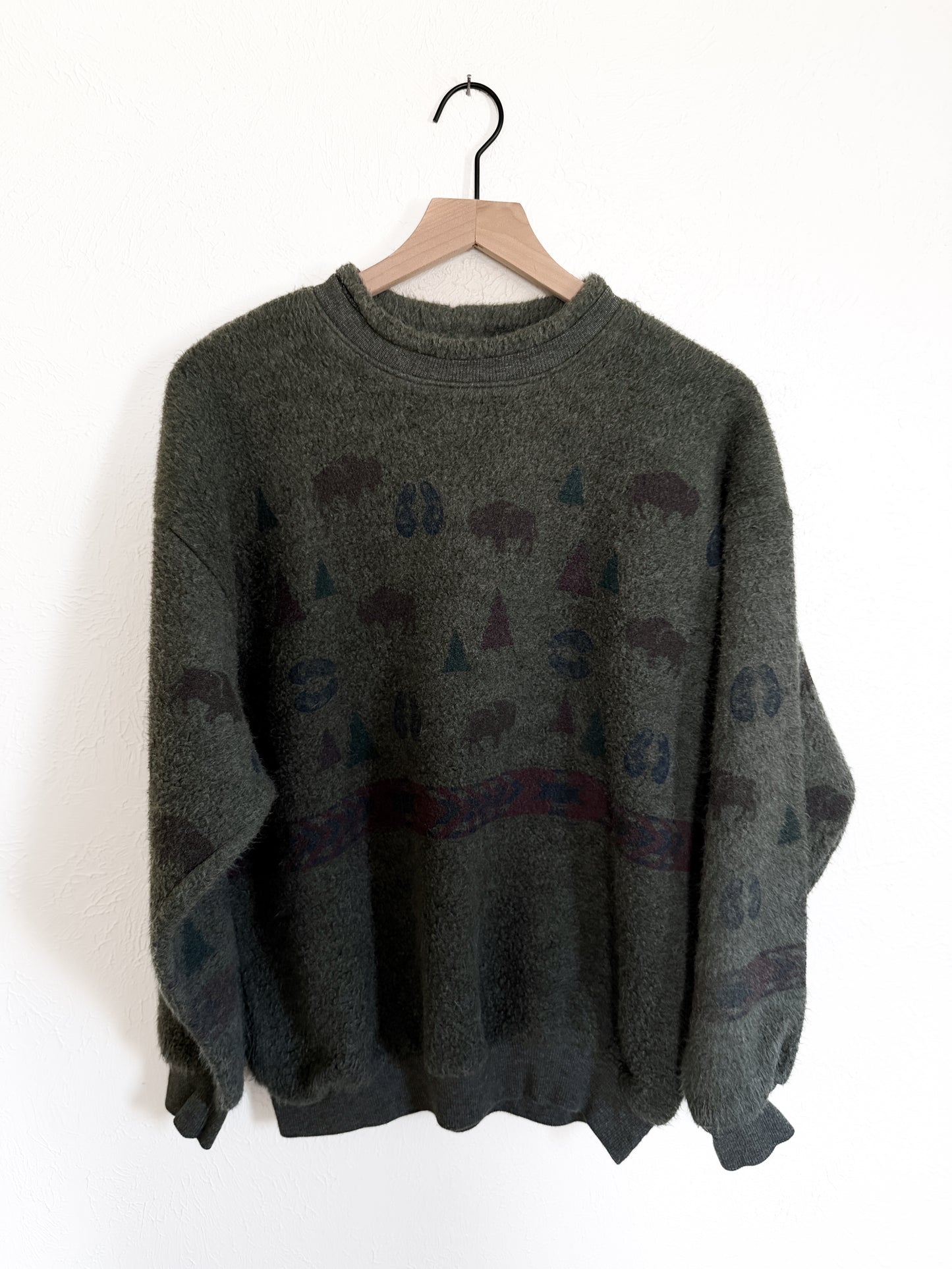 Buffalo & Tree Patterned Fleece Sweater (M/L)