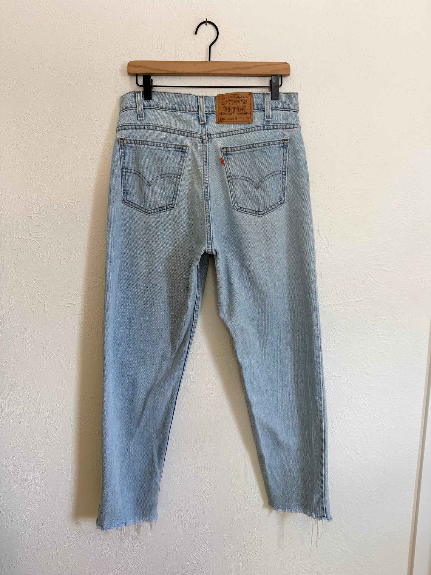 Vintage 1995 Levi’s 550 Orange Tab Jeans (32)