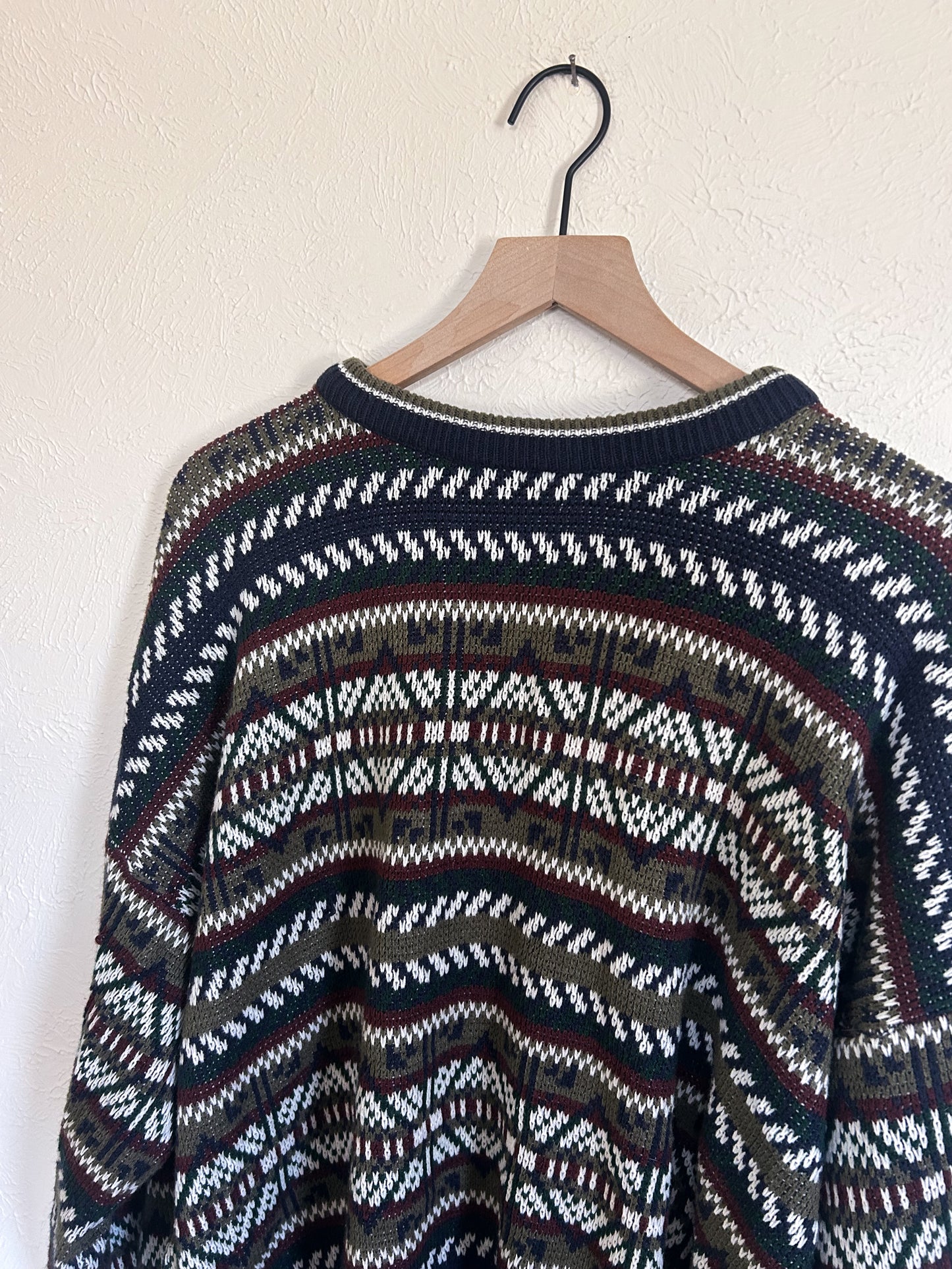 Vintage Patterned Sweater (L)