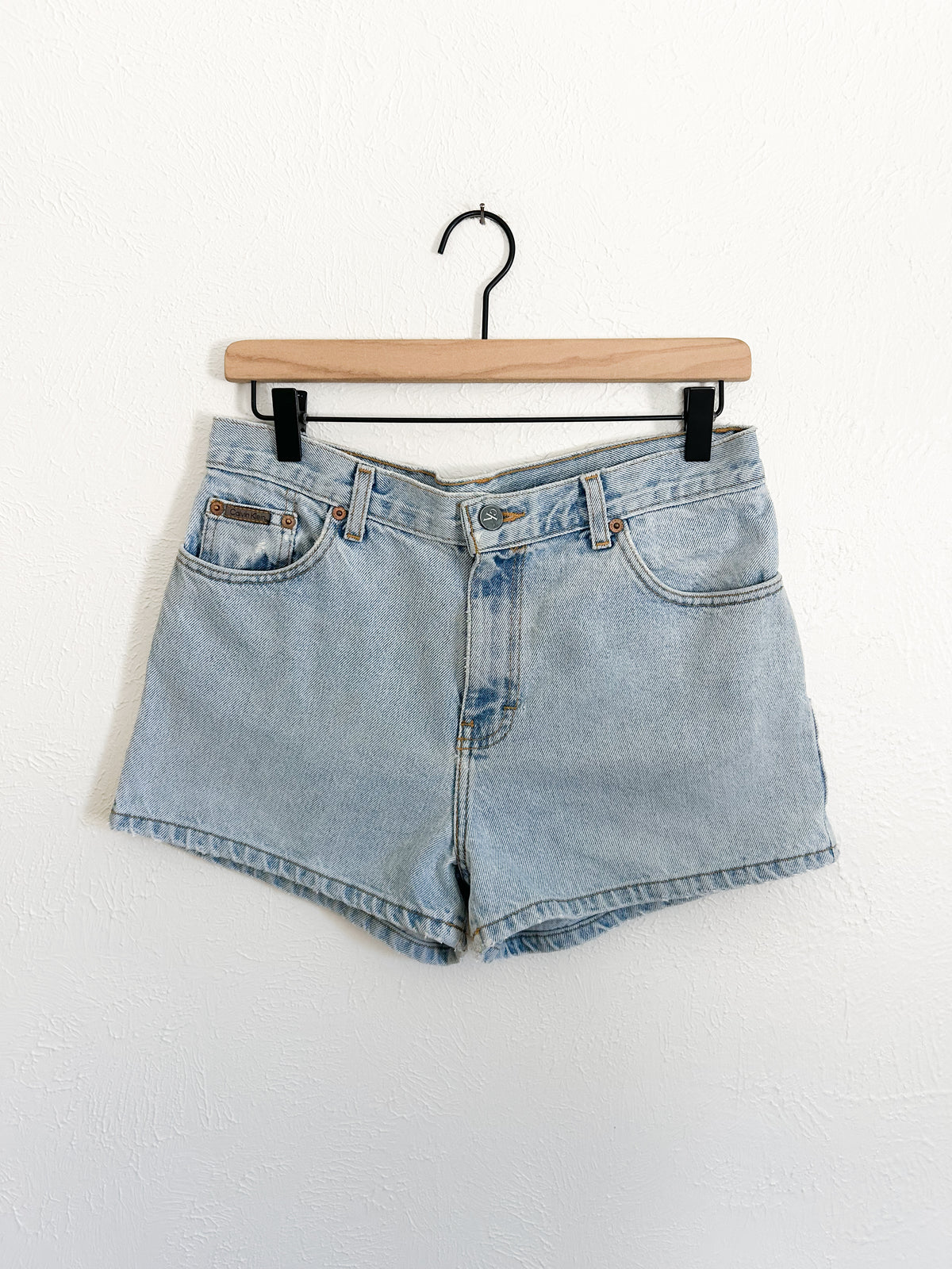 Calvin Klein Vintage Light Wash Shorts (8)