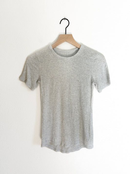 Lululemon Grey Ribbed T-Shirt (M)